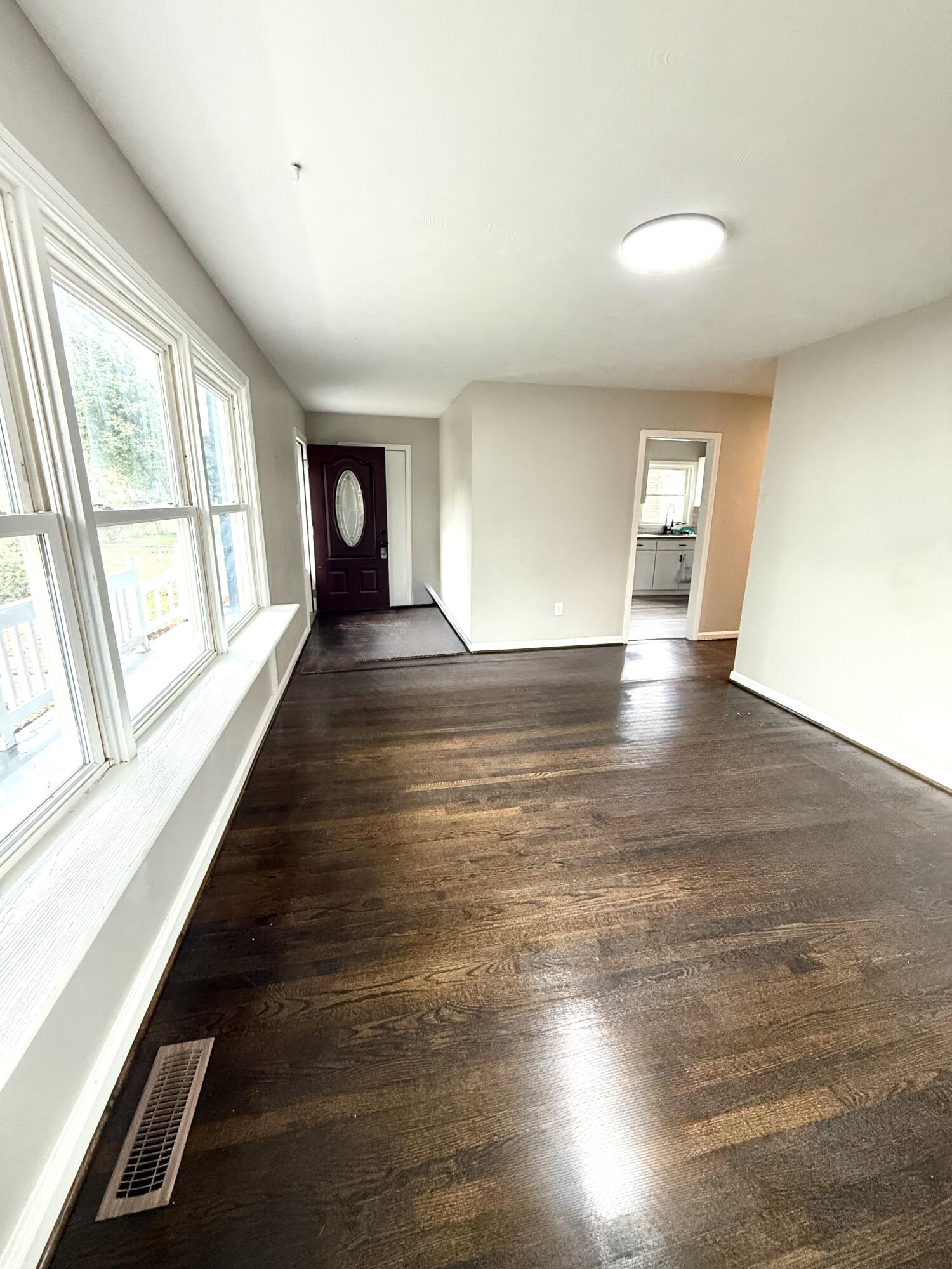 1351 WALNUT Ave