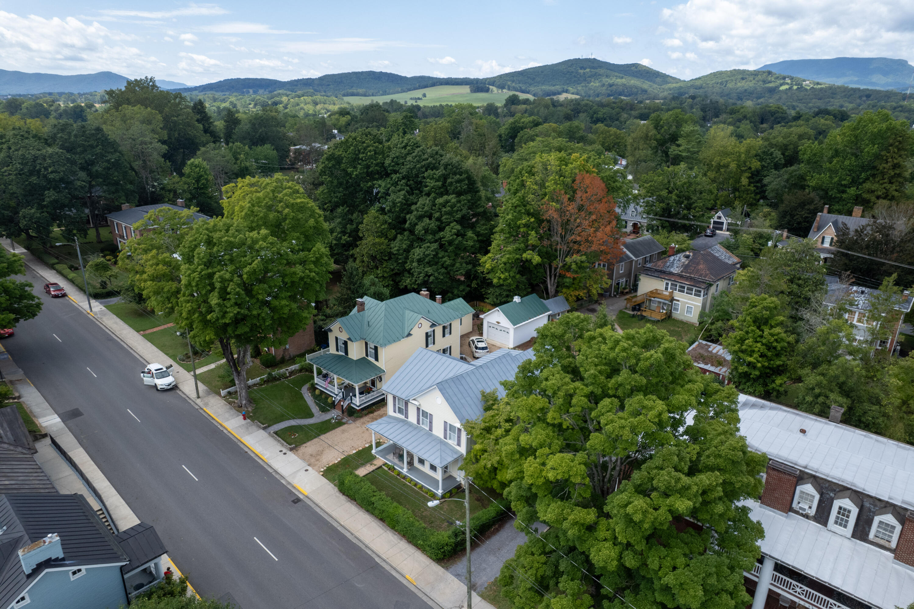 315 S MAIN St