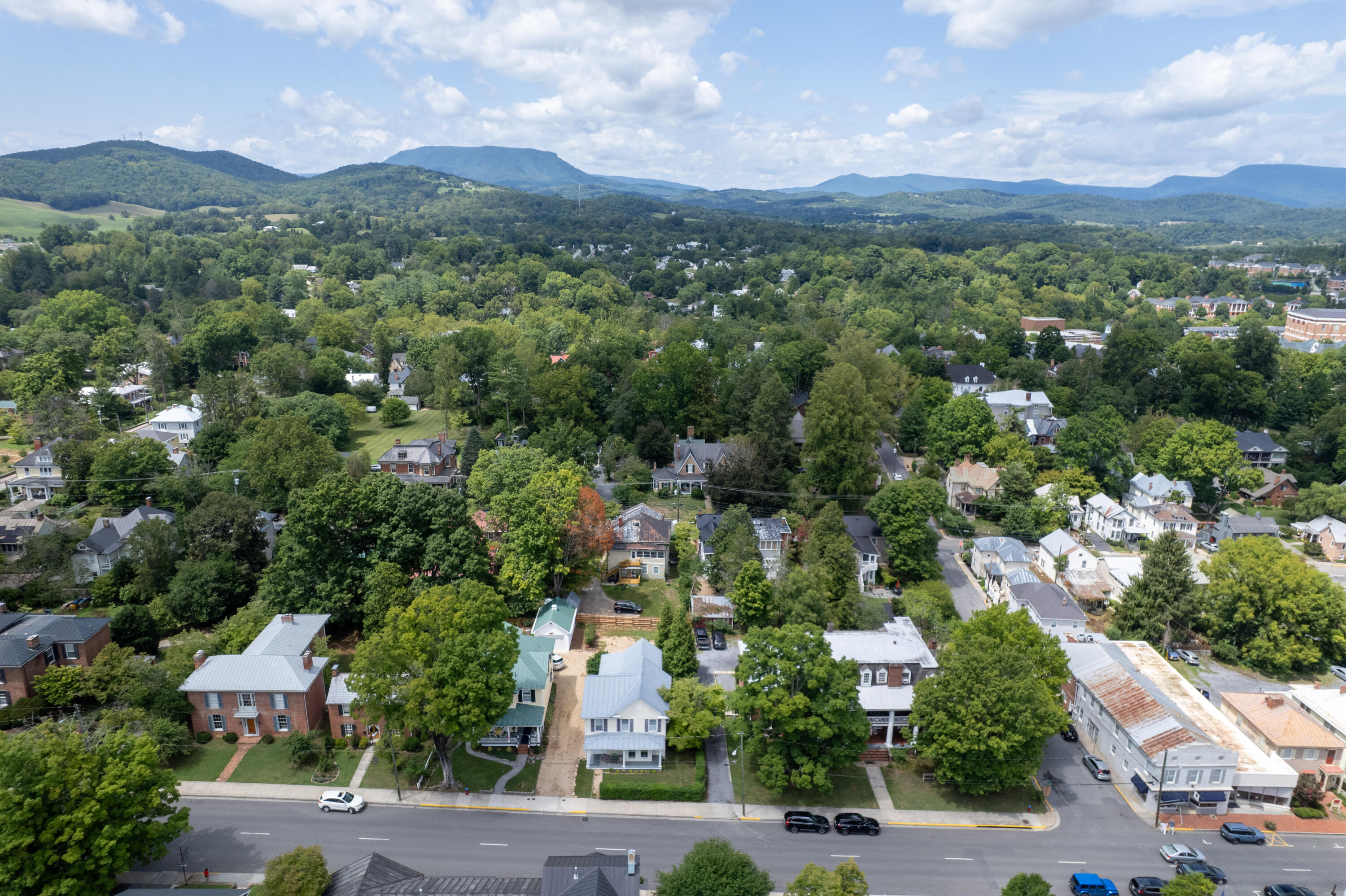 315 S MAIN St
