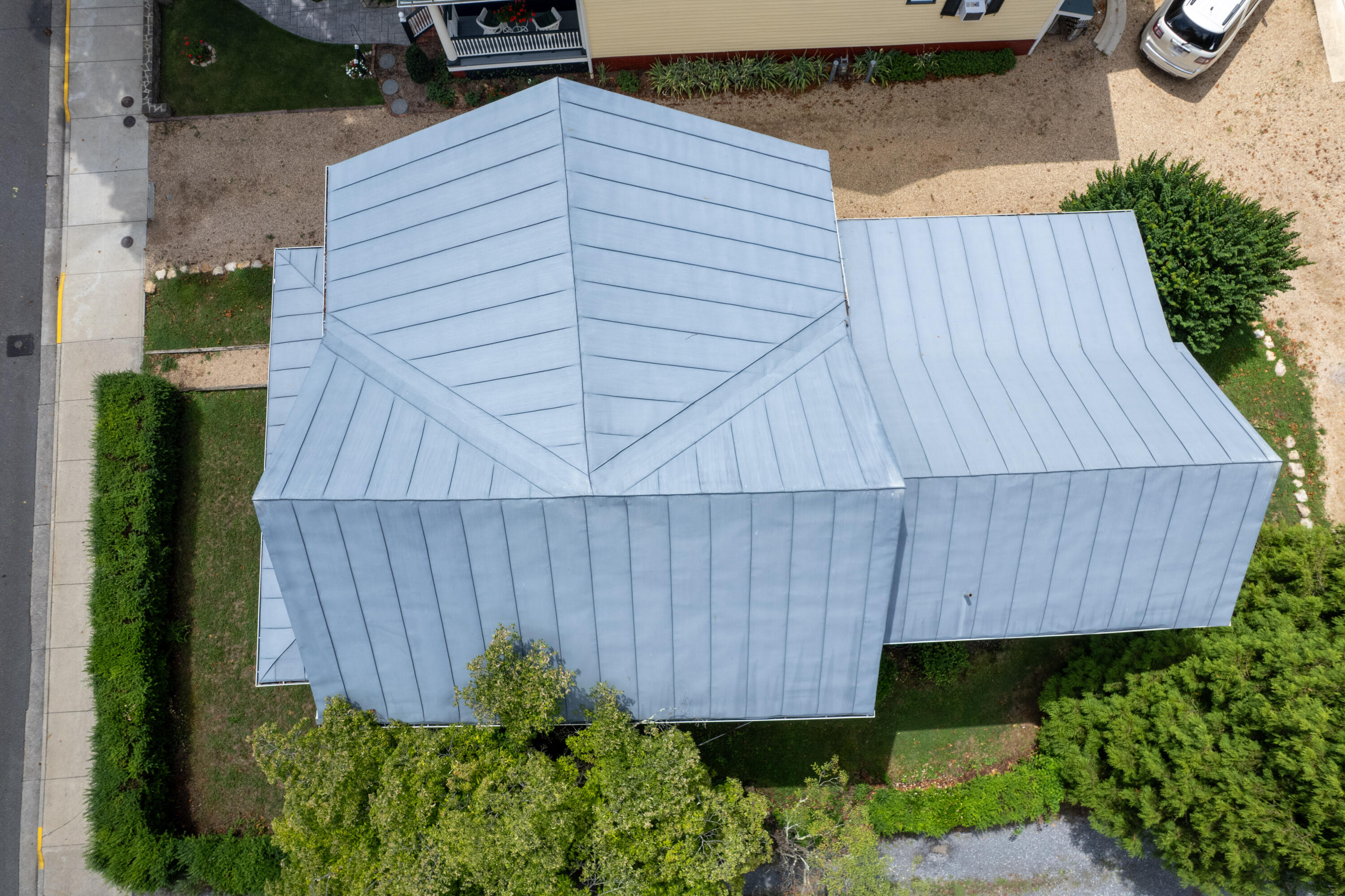 315 S MAIN St