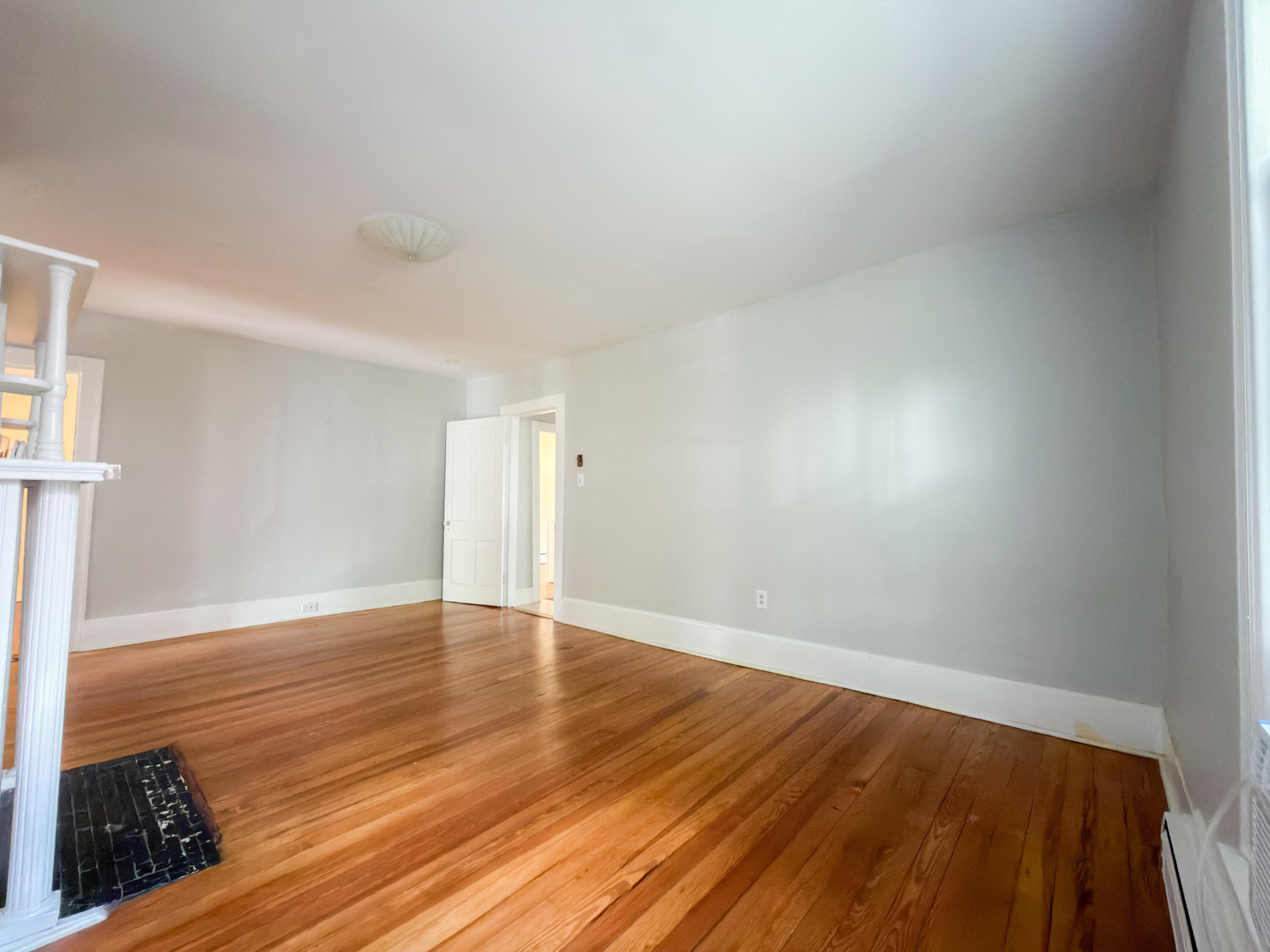 315 S MAIN St