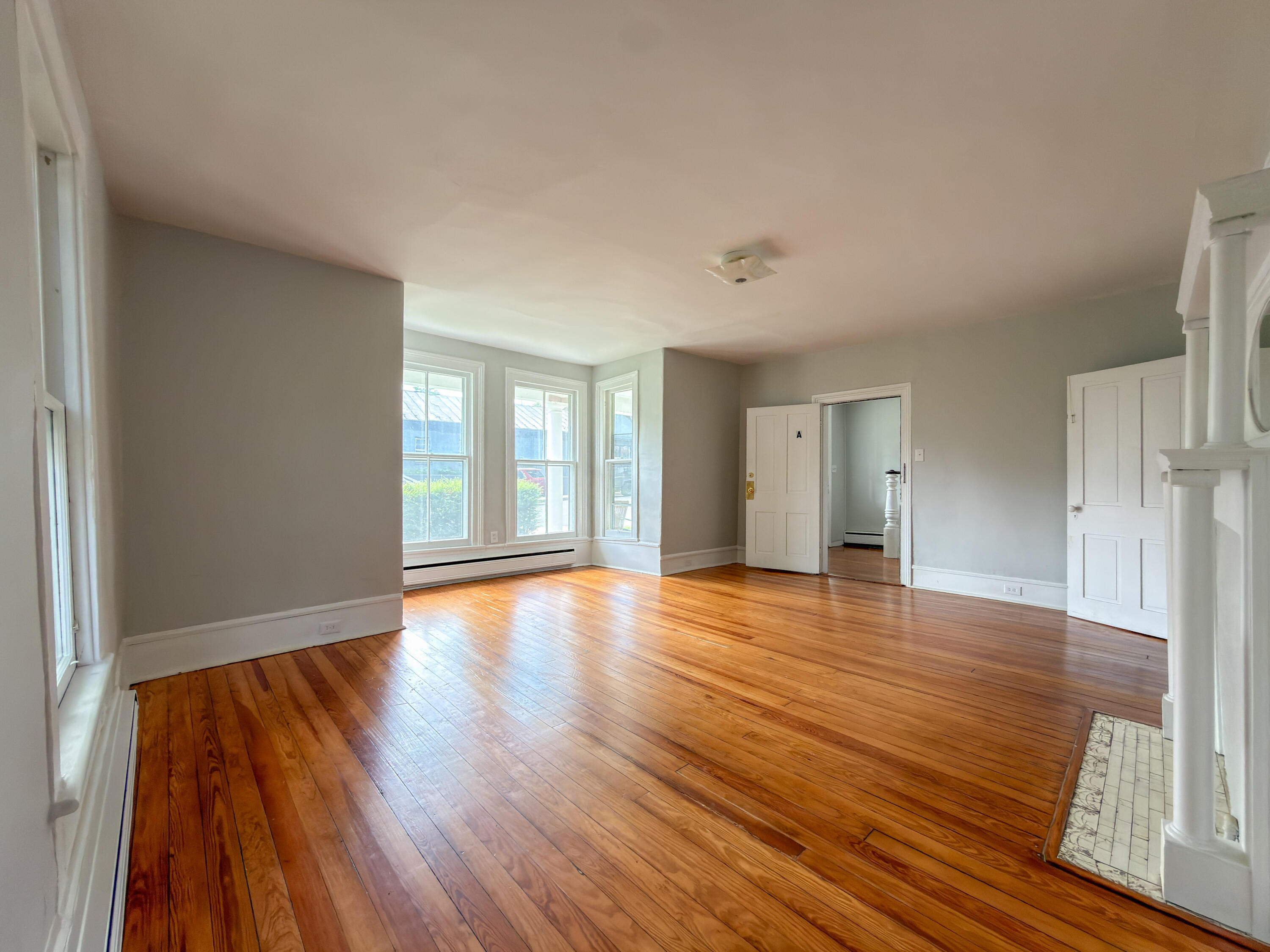 315 S MAIN St