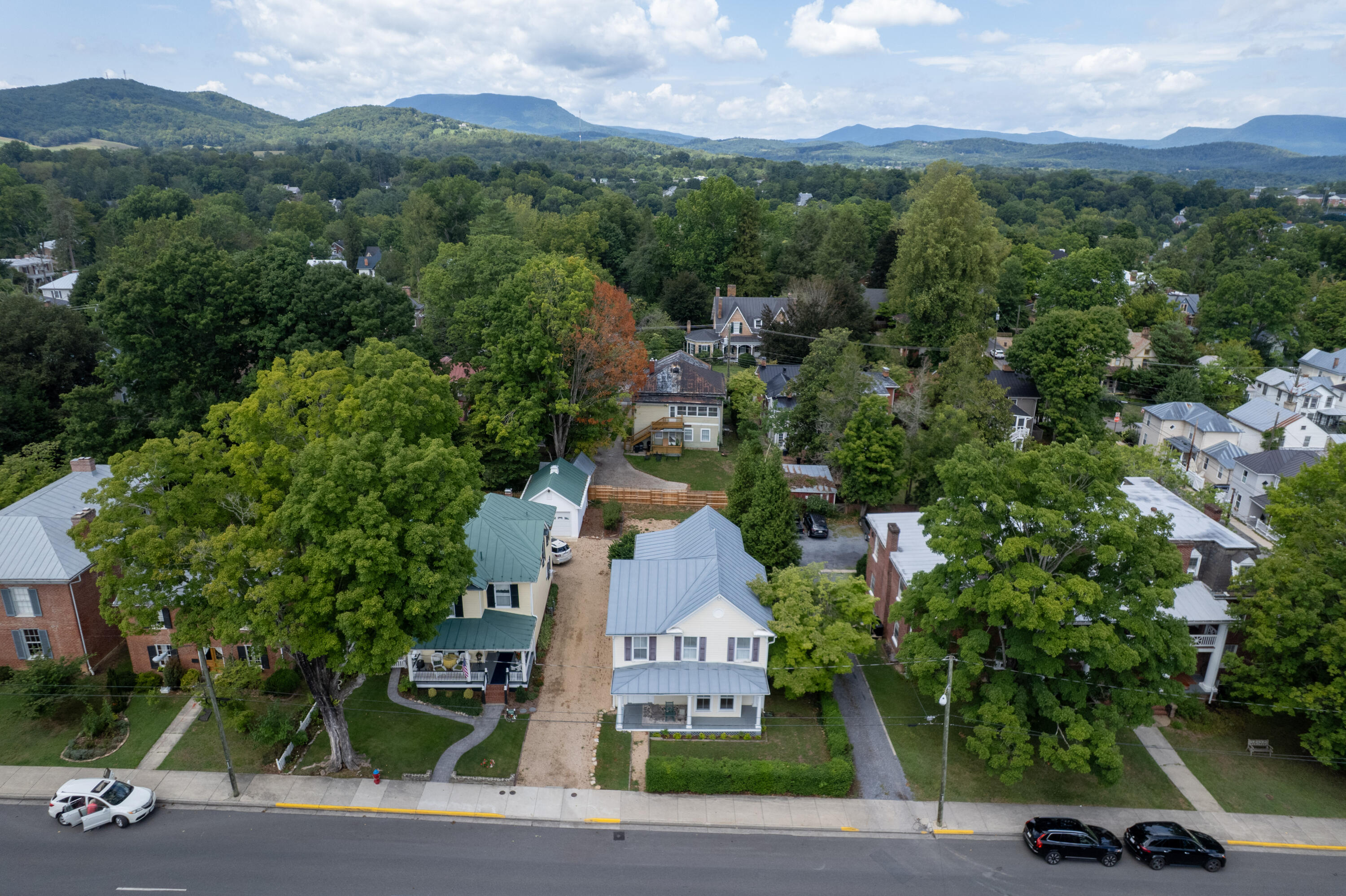 315 S MAIN St