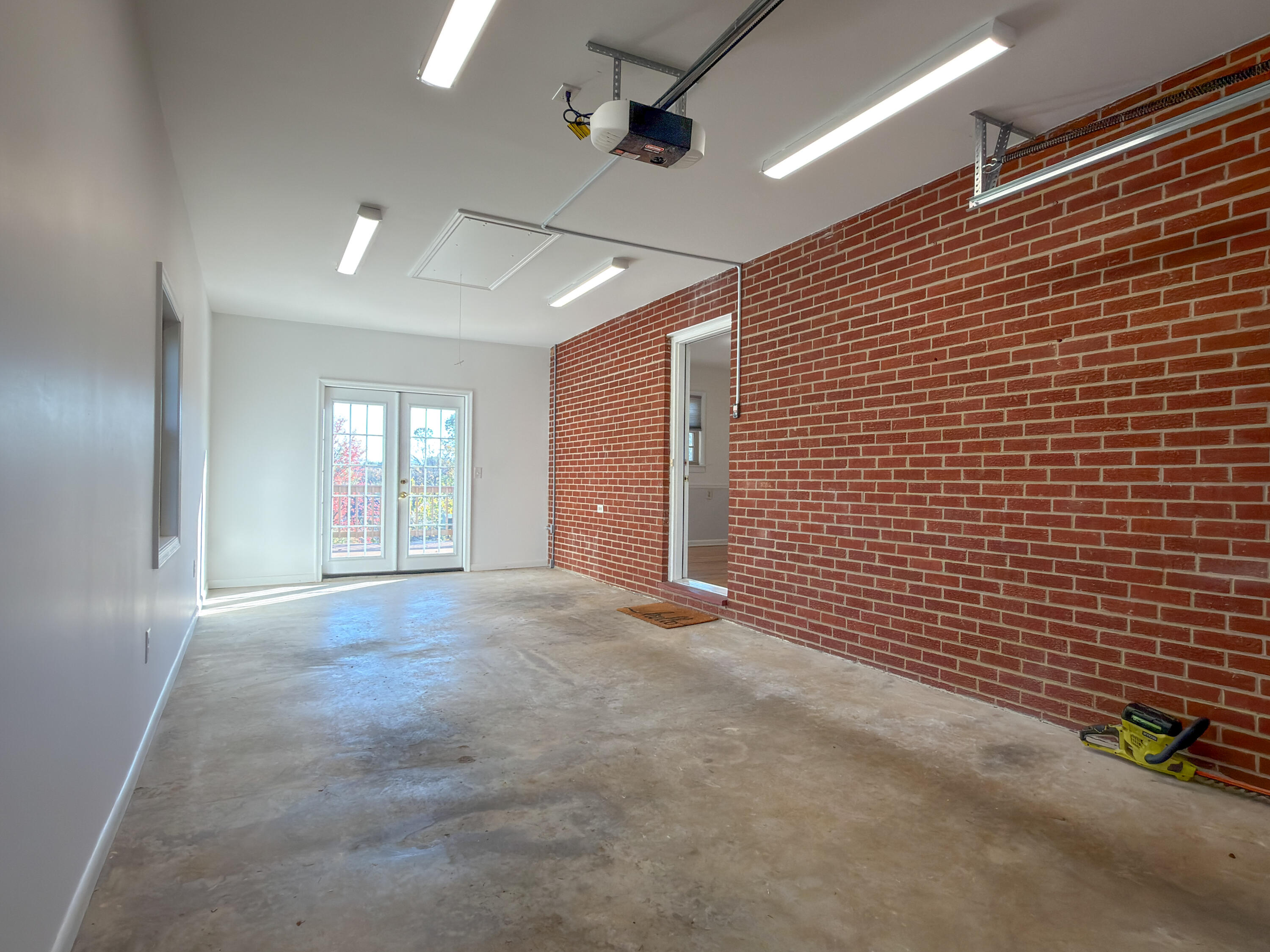 408 ENFIELD Rd