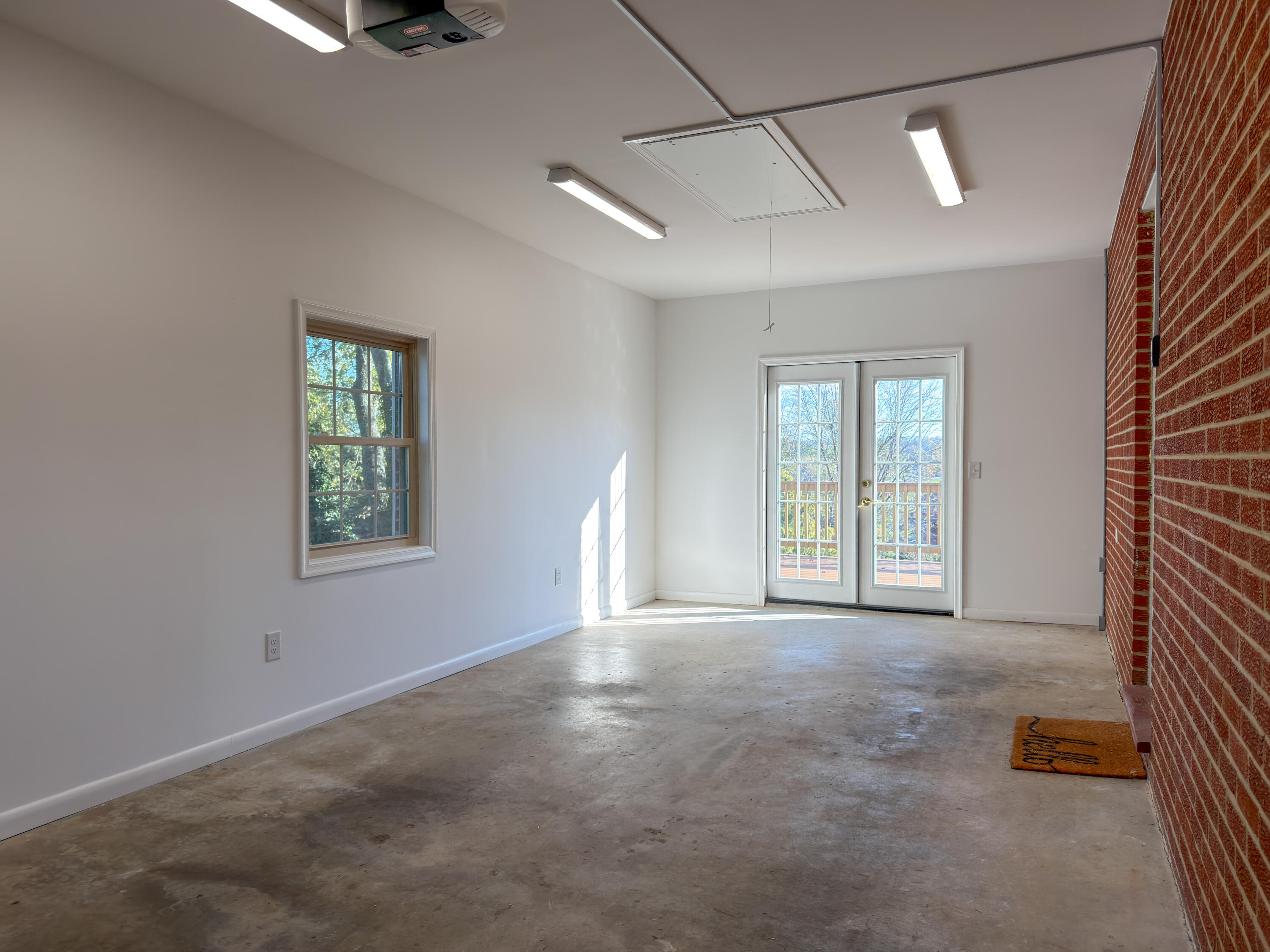 408 ENFIELD Rd