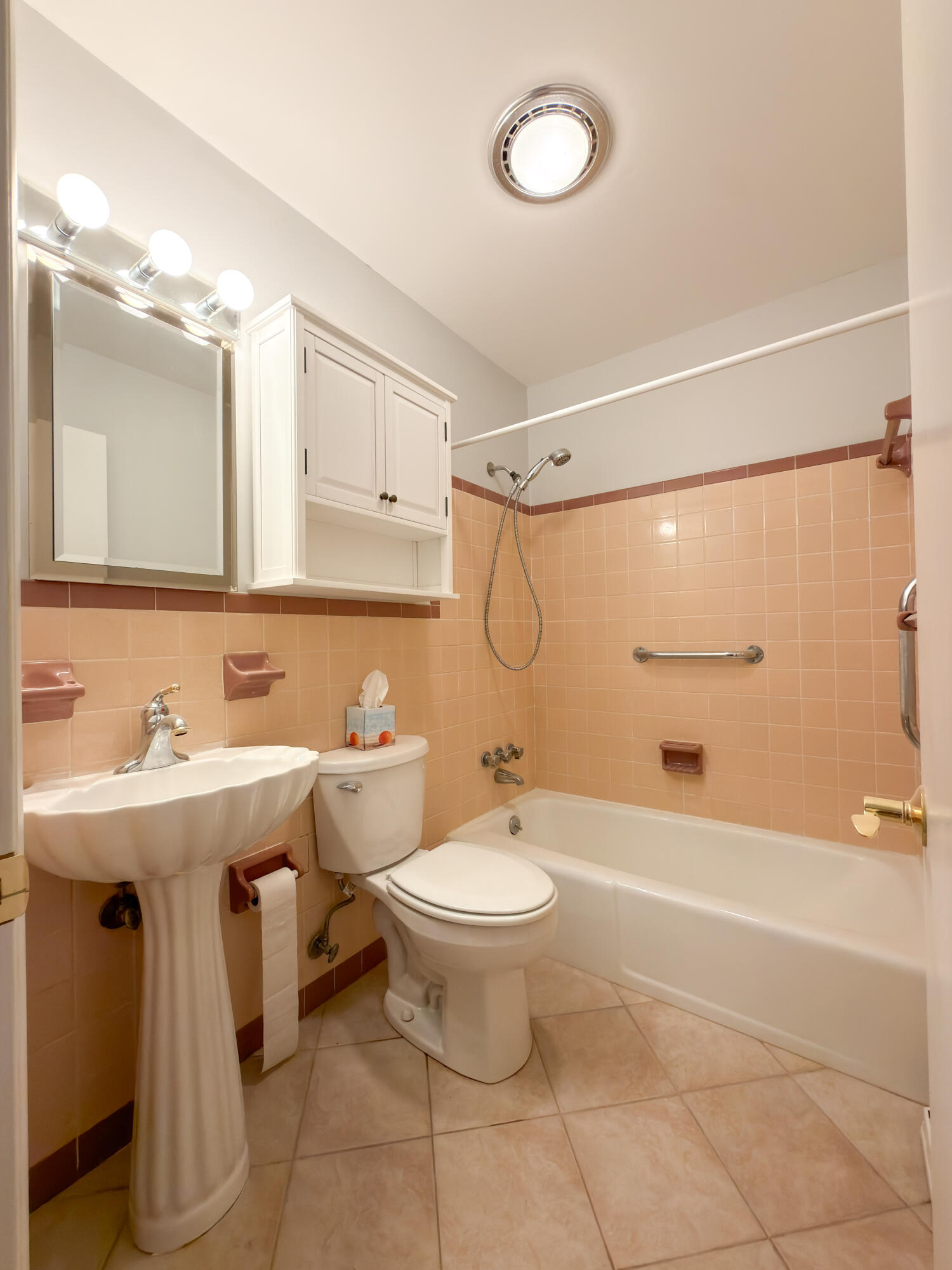 408 ENFIELD Rd