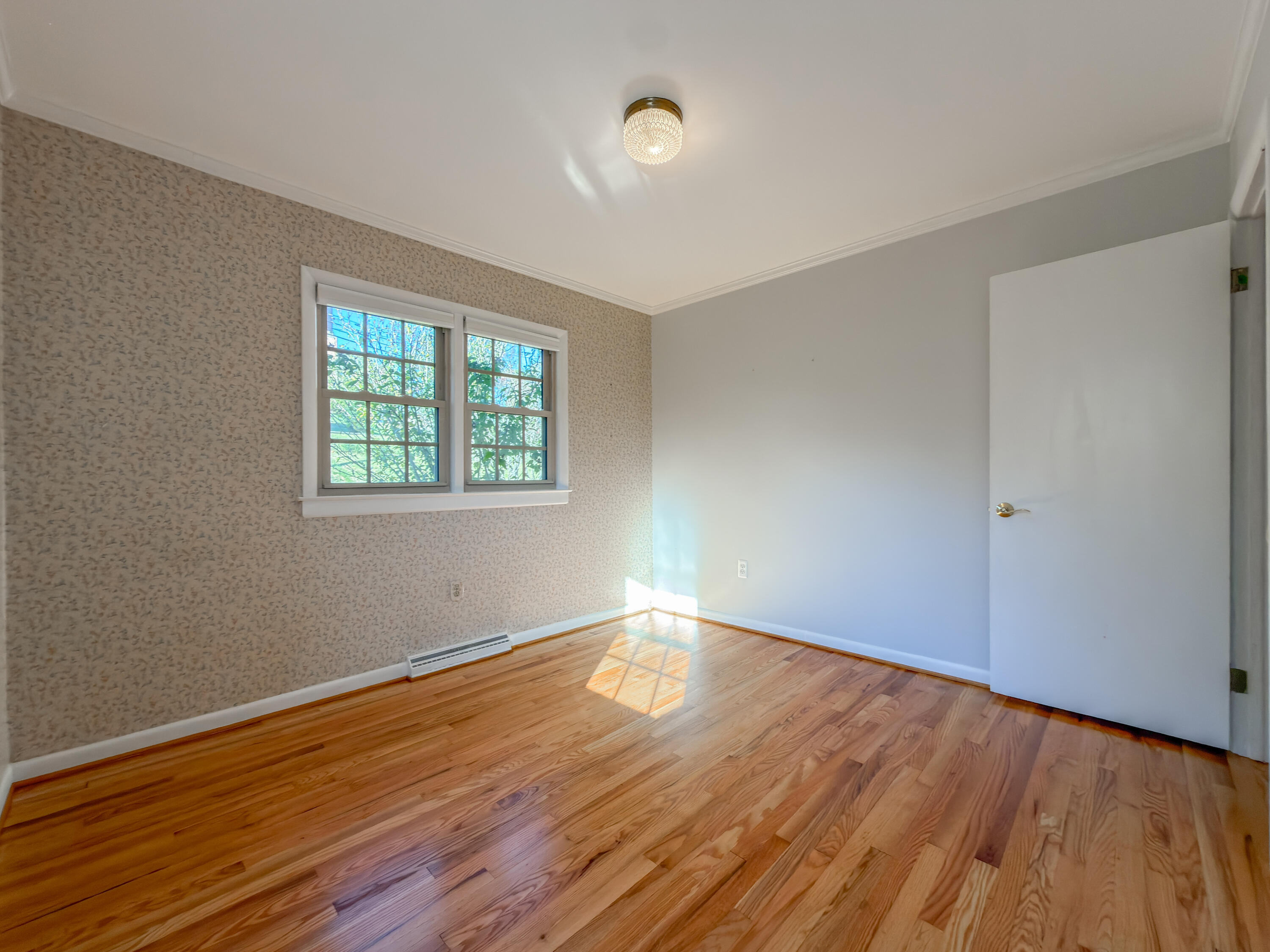 408 ENFIELD Rd