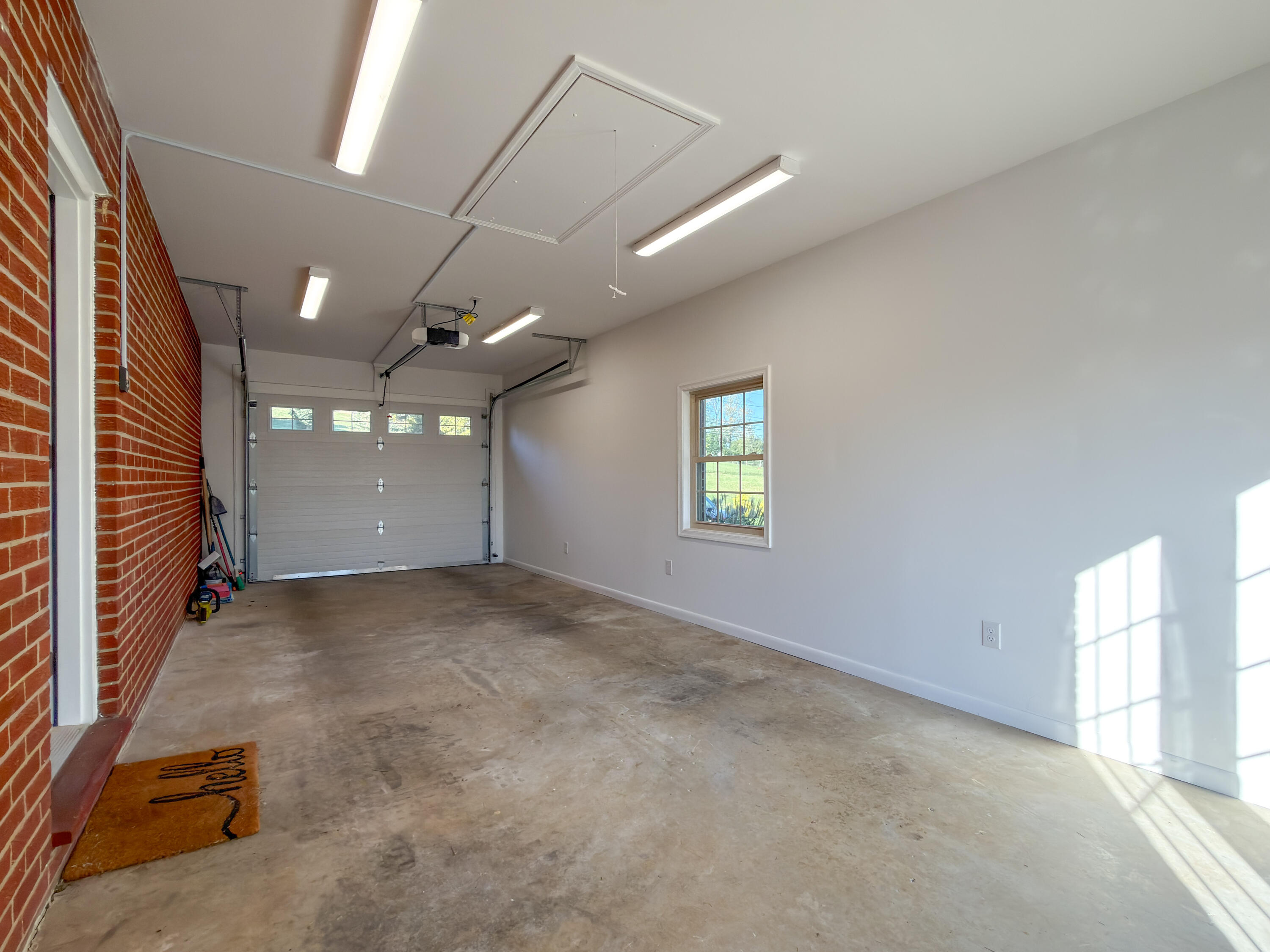 408 ENFIELD Rd