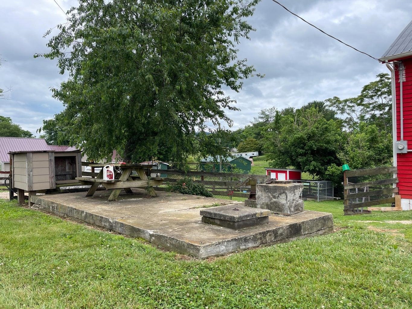 3416 FORGE RD