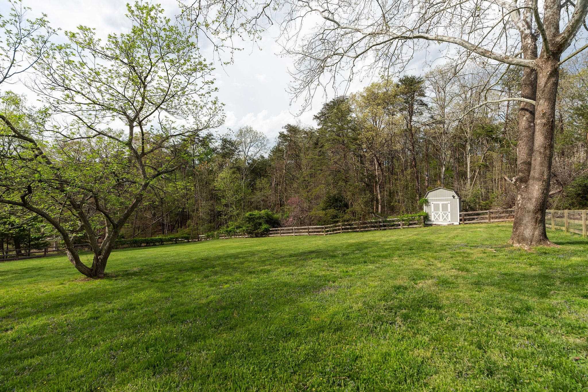 1628 BLACK CAT RD