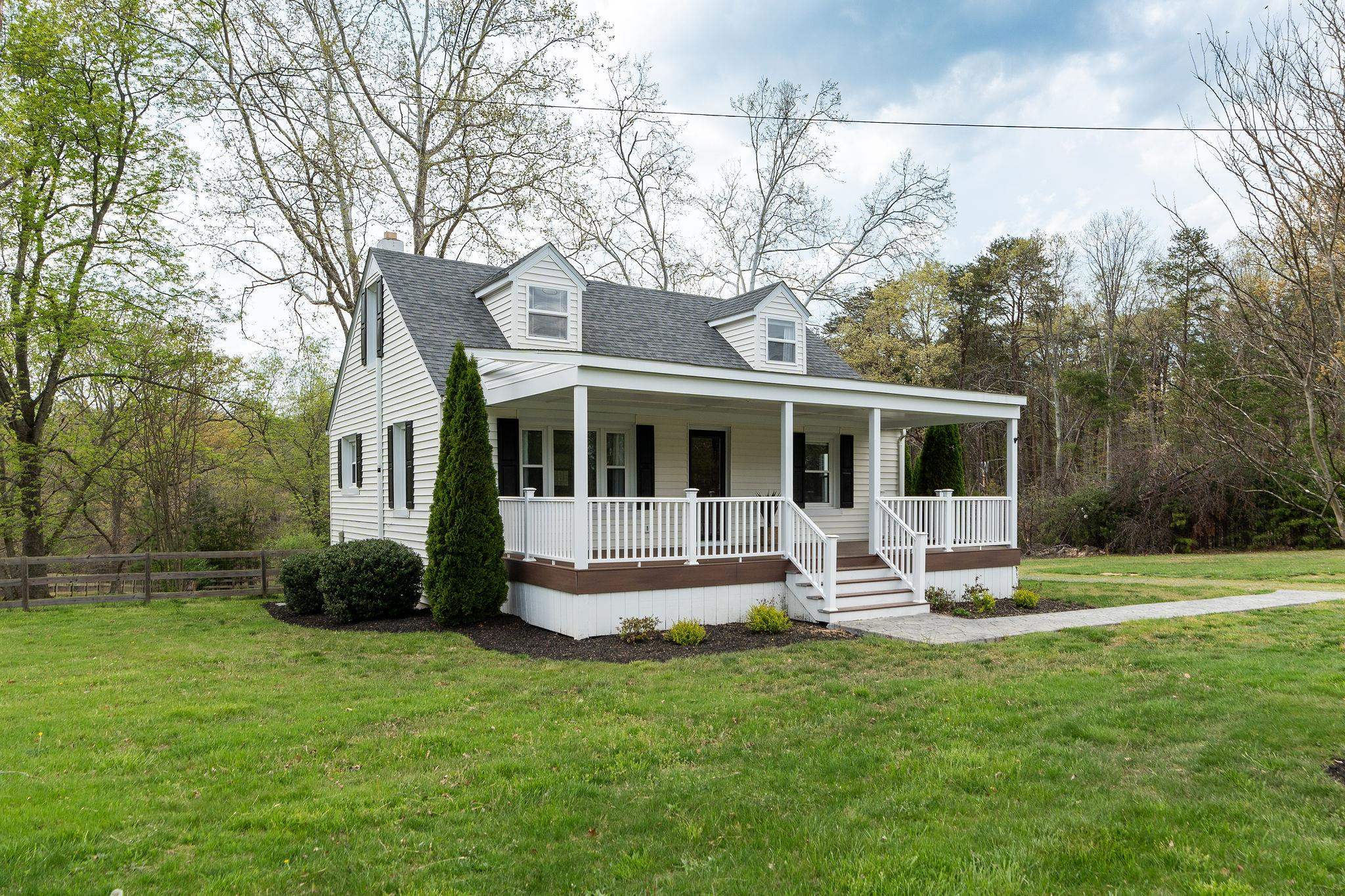 1628 BLACK CAT RD