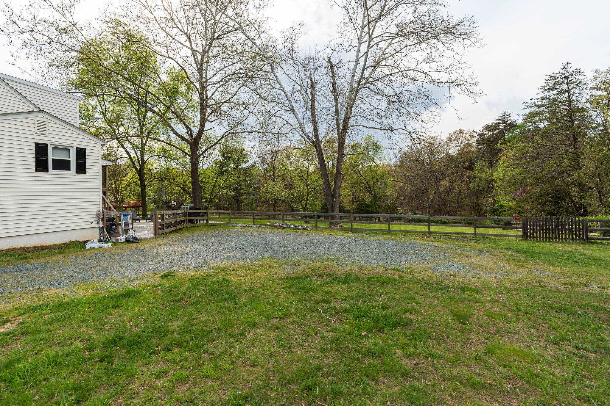 1628 BLACK CAT RD