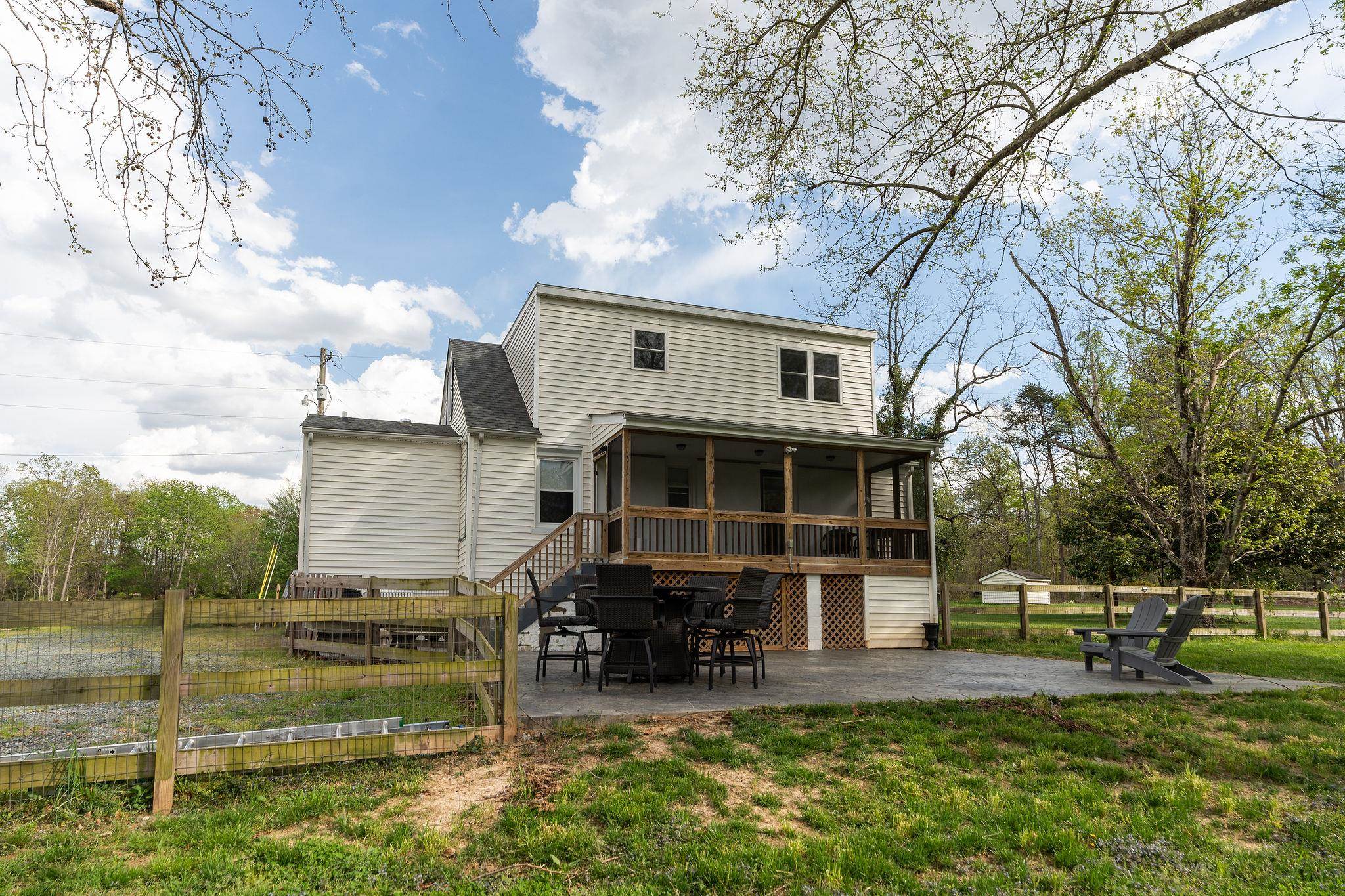 1628 BLACK CAT RD