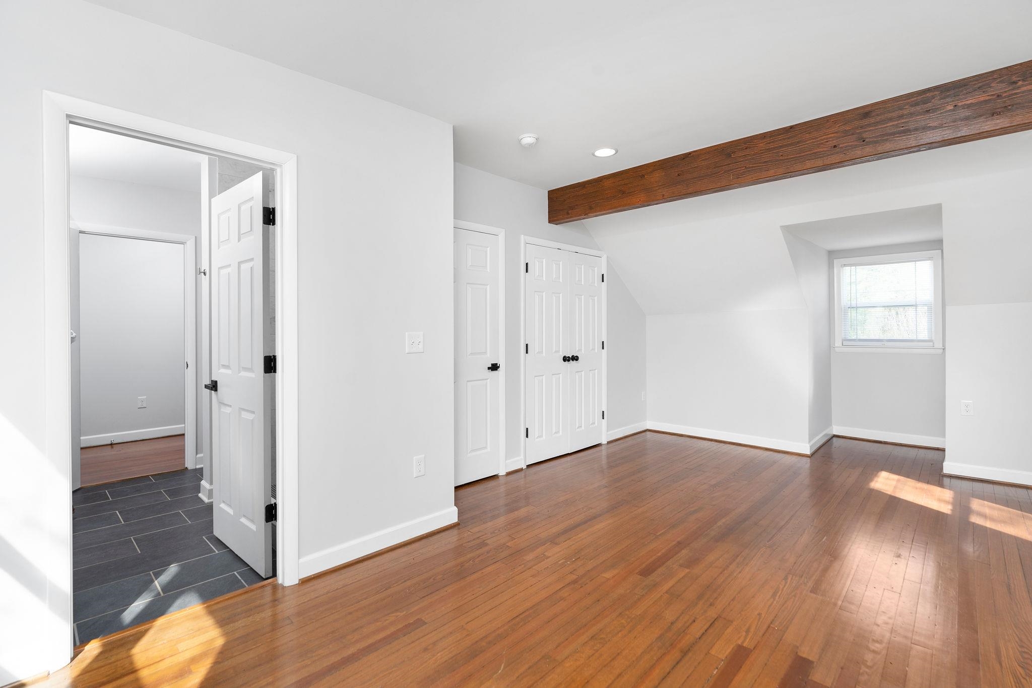1628 BLACK CAT RD