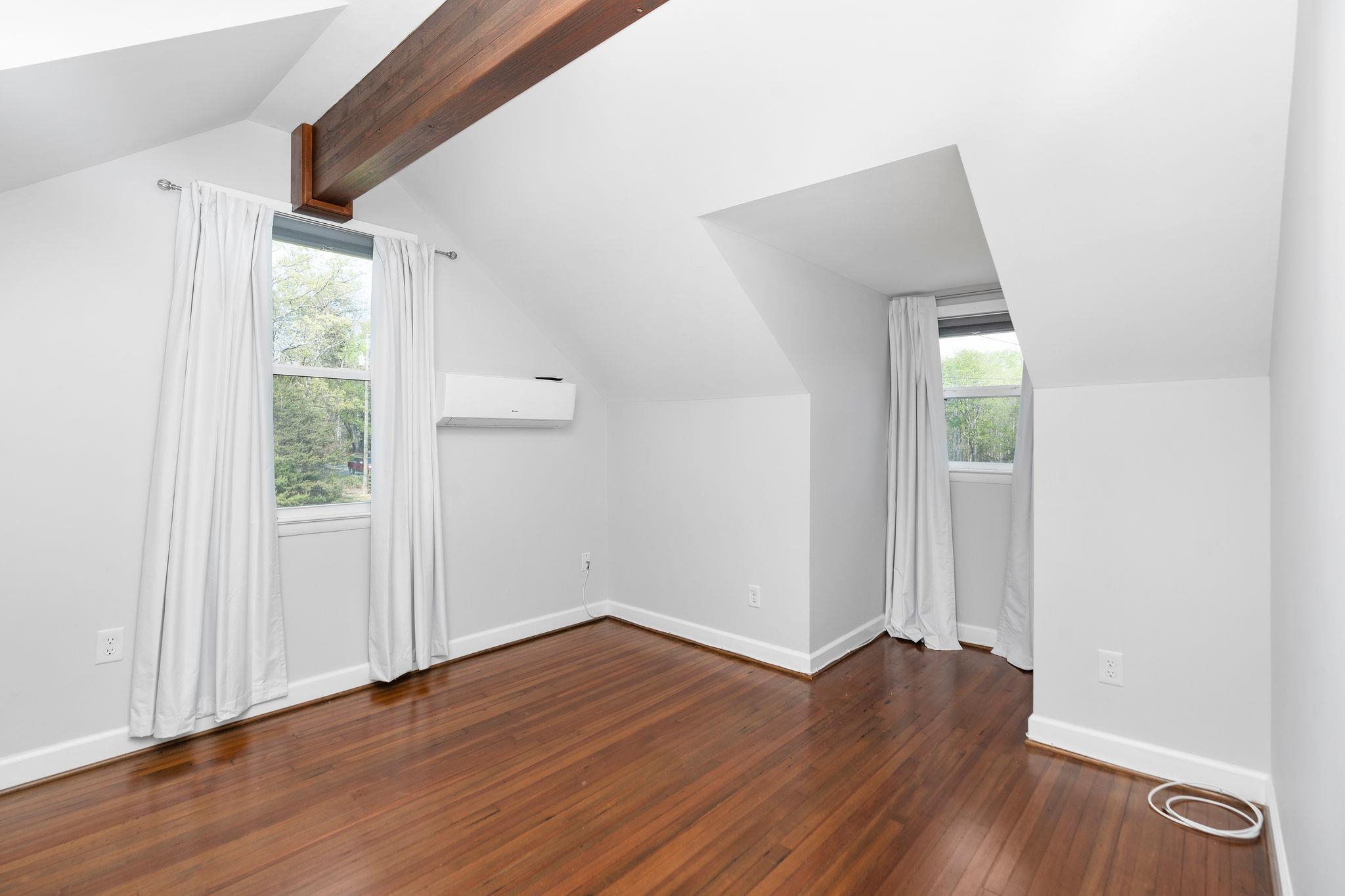 1628 BLACK CAT RD