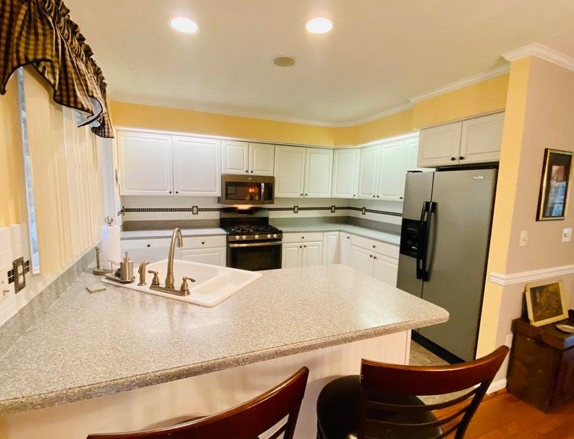 255 EMERALD DR