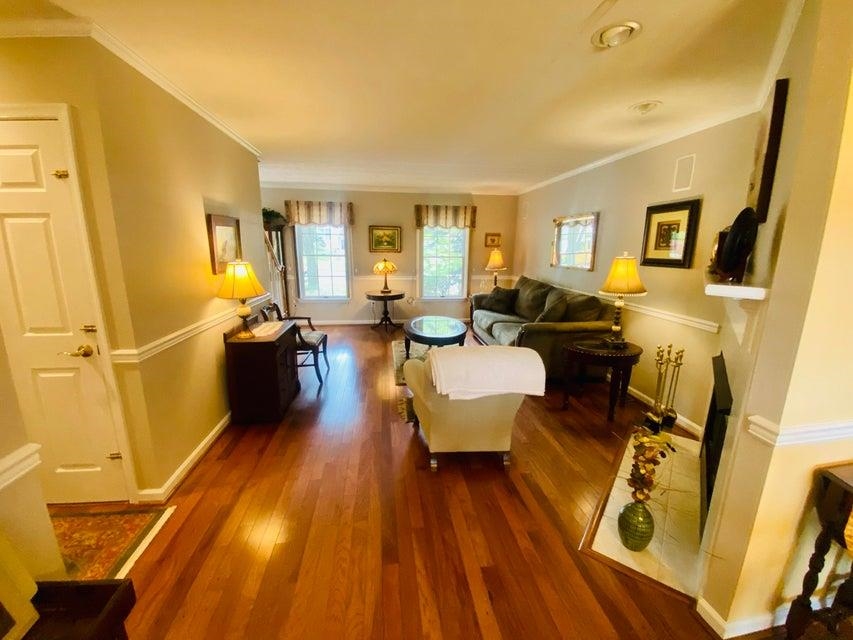 255 EMERALD DR