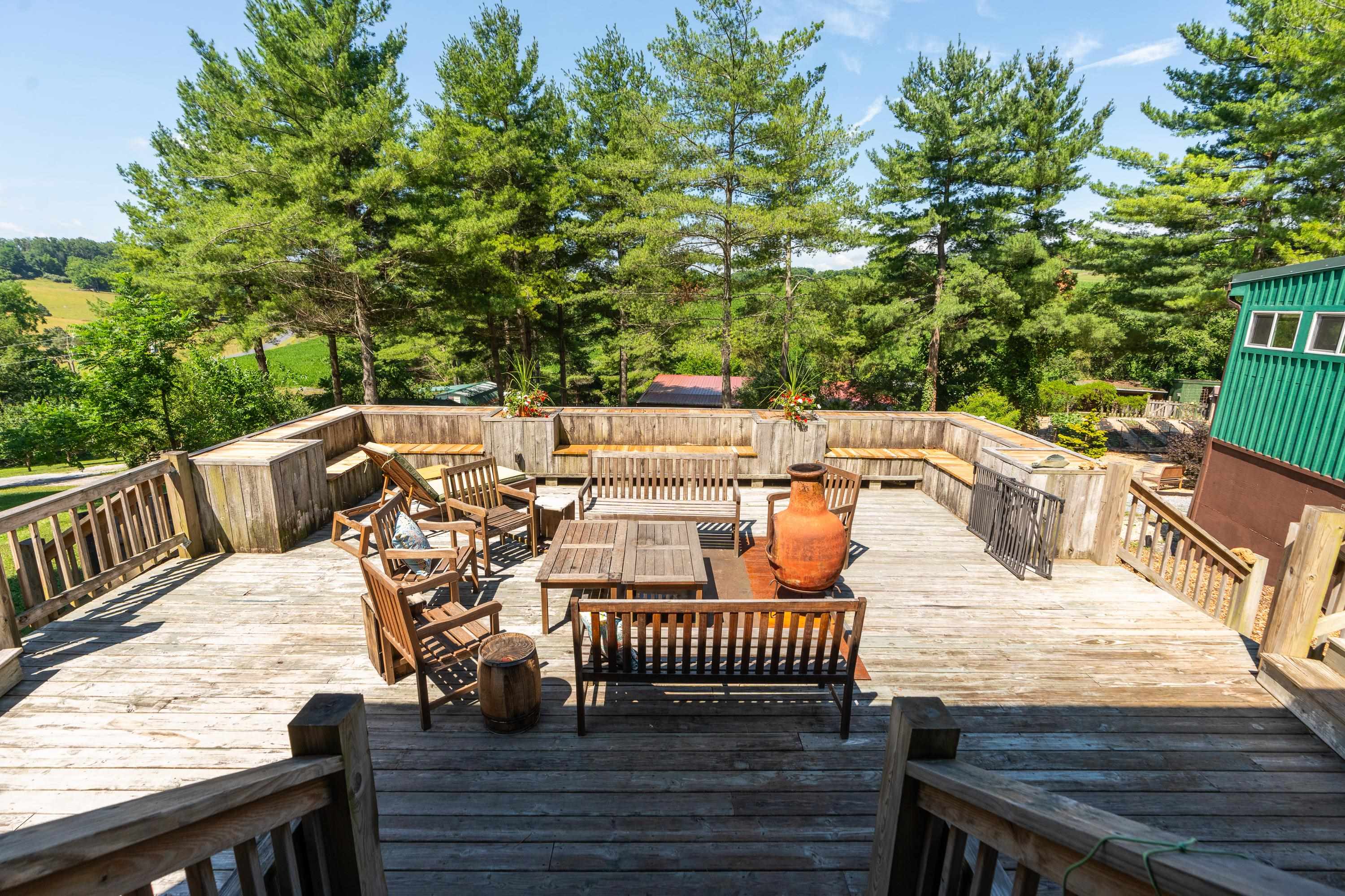 801 BROADHEAD SCHOOL RD