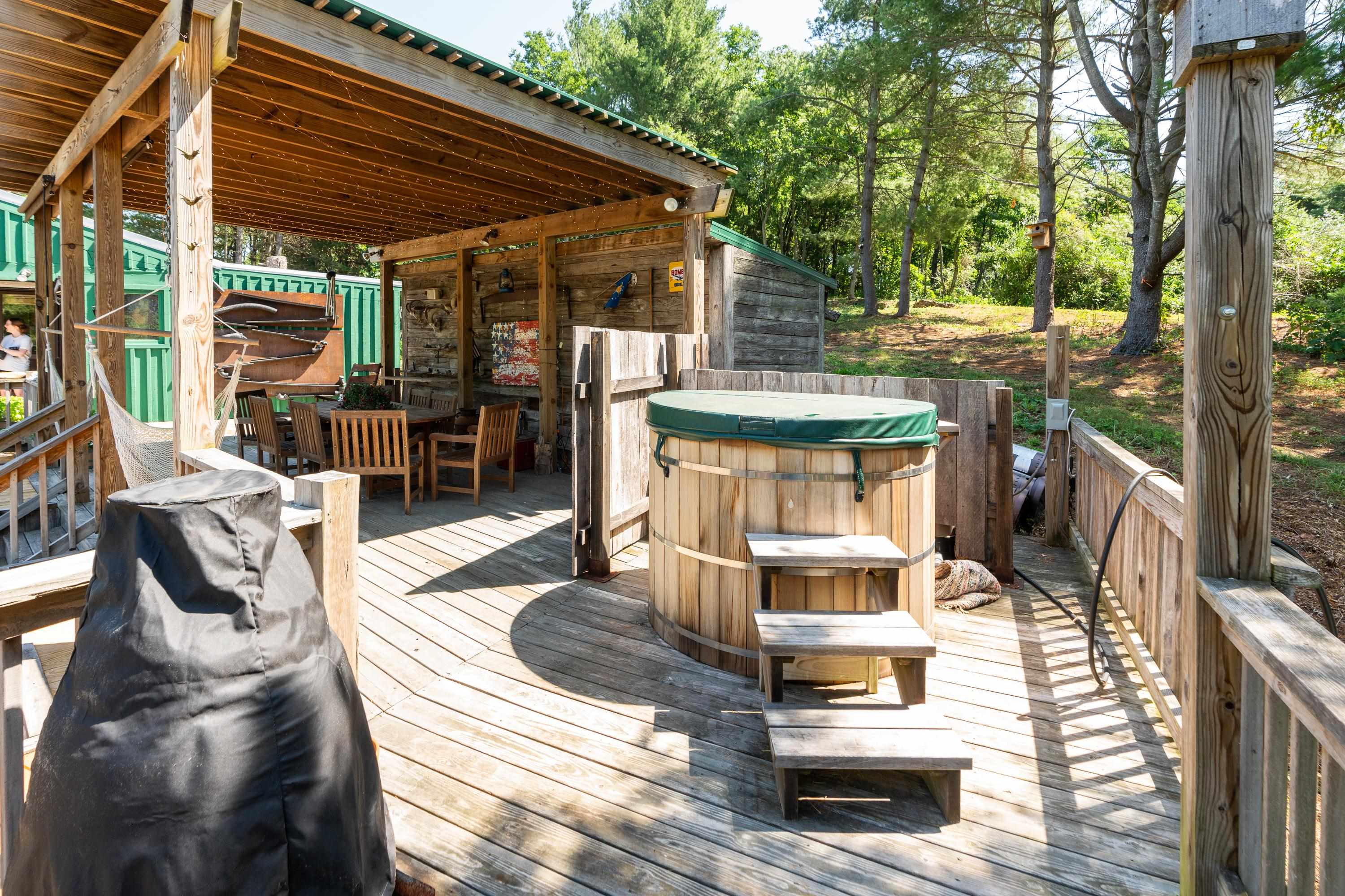 801 BROADHEAD SCHOOL RD