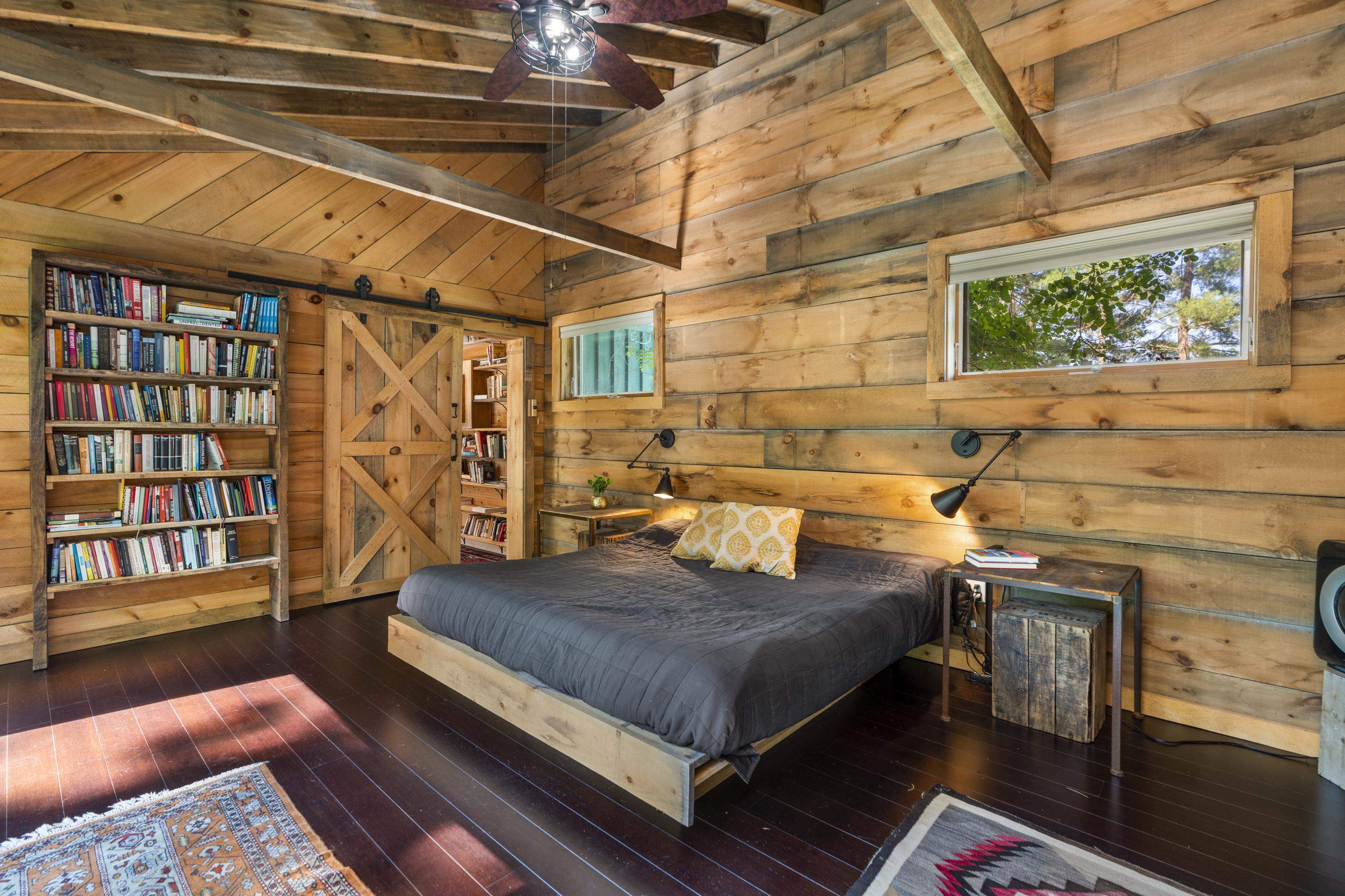 801 BROADHEAD SCHOOL RD