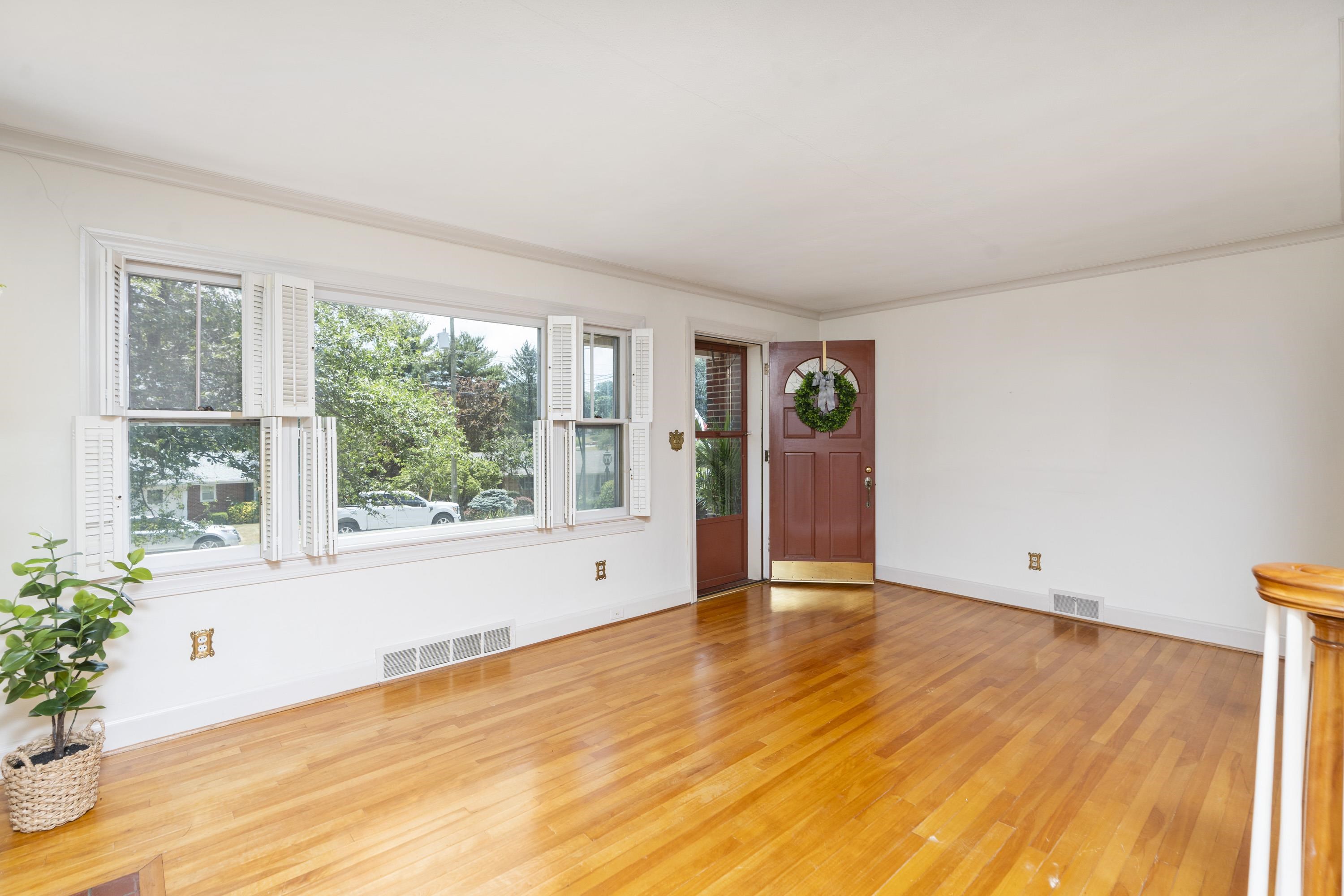 1016 WESTMORELAND DR