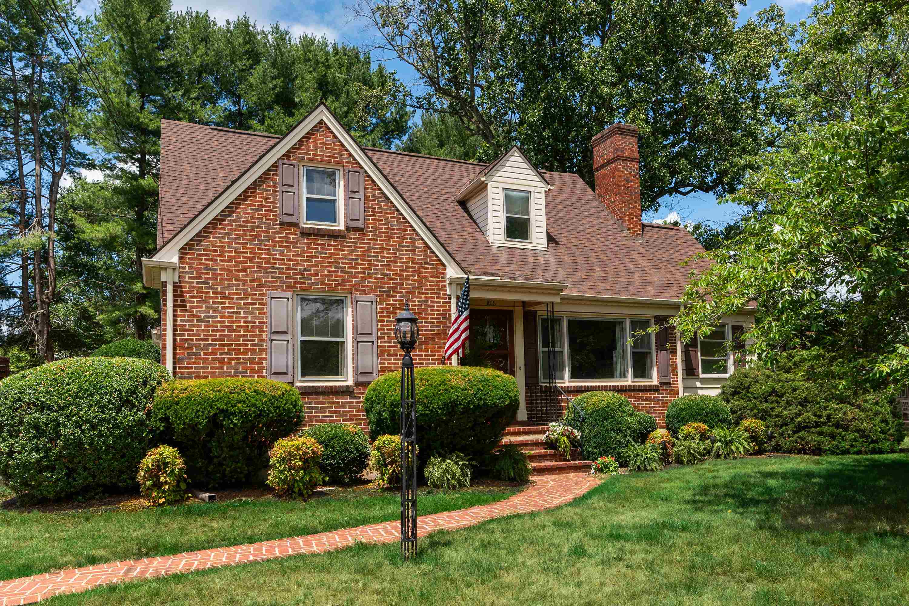 1016 WESTMORELAND DR