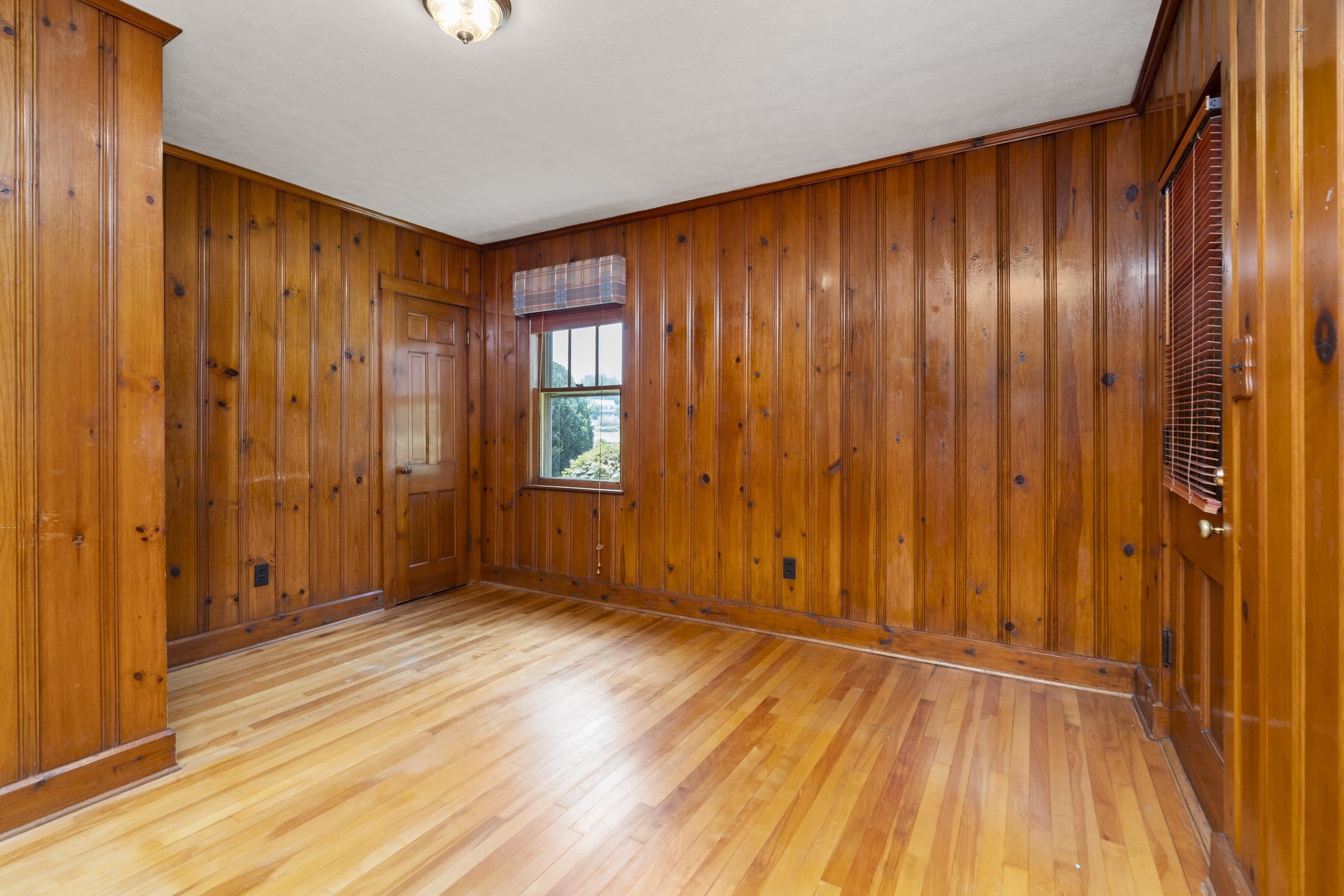 1016 WESTMORELAND DR