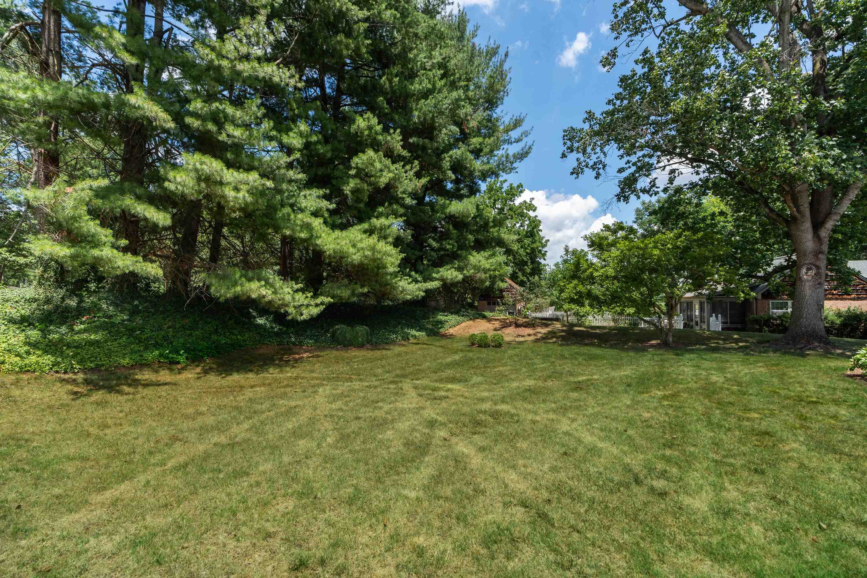 1016 WESTMORELAND DR