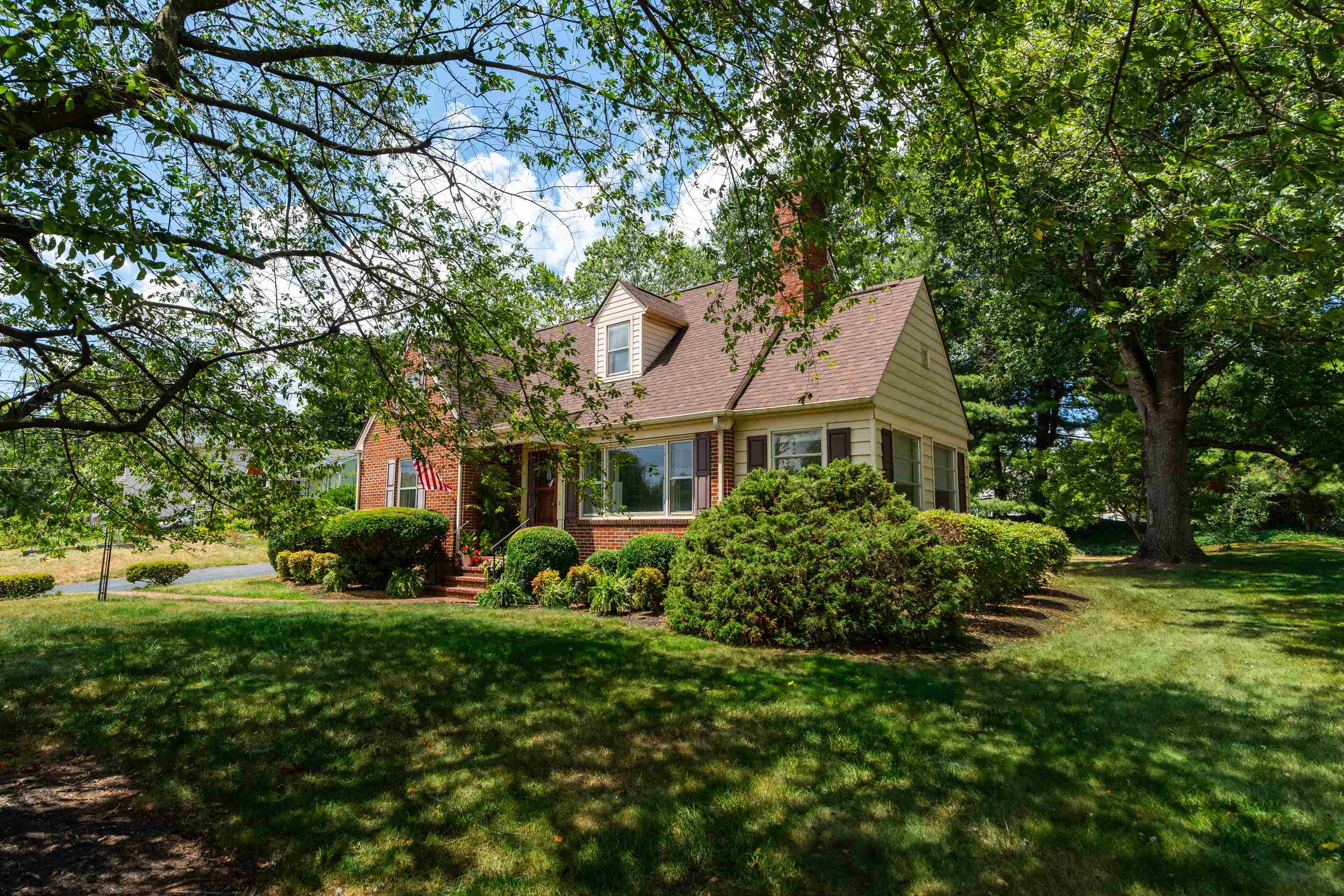 1016 WESTMORELAND DR