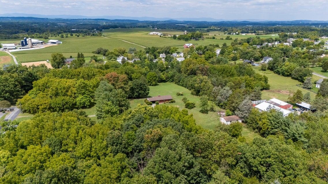 48 ROUND HILL SCHOOL RD