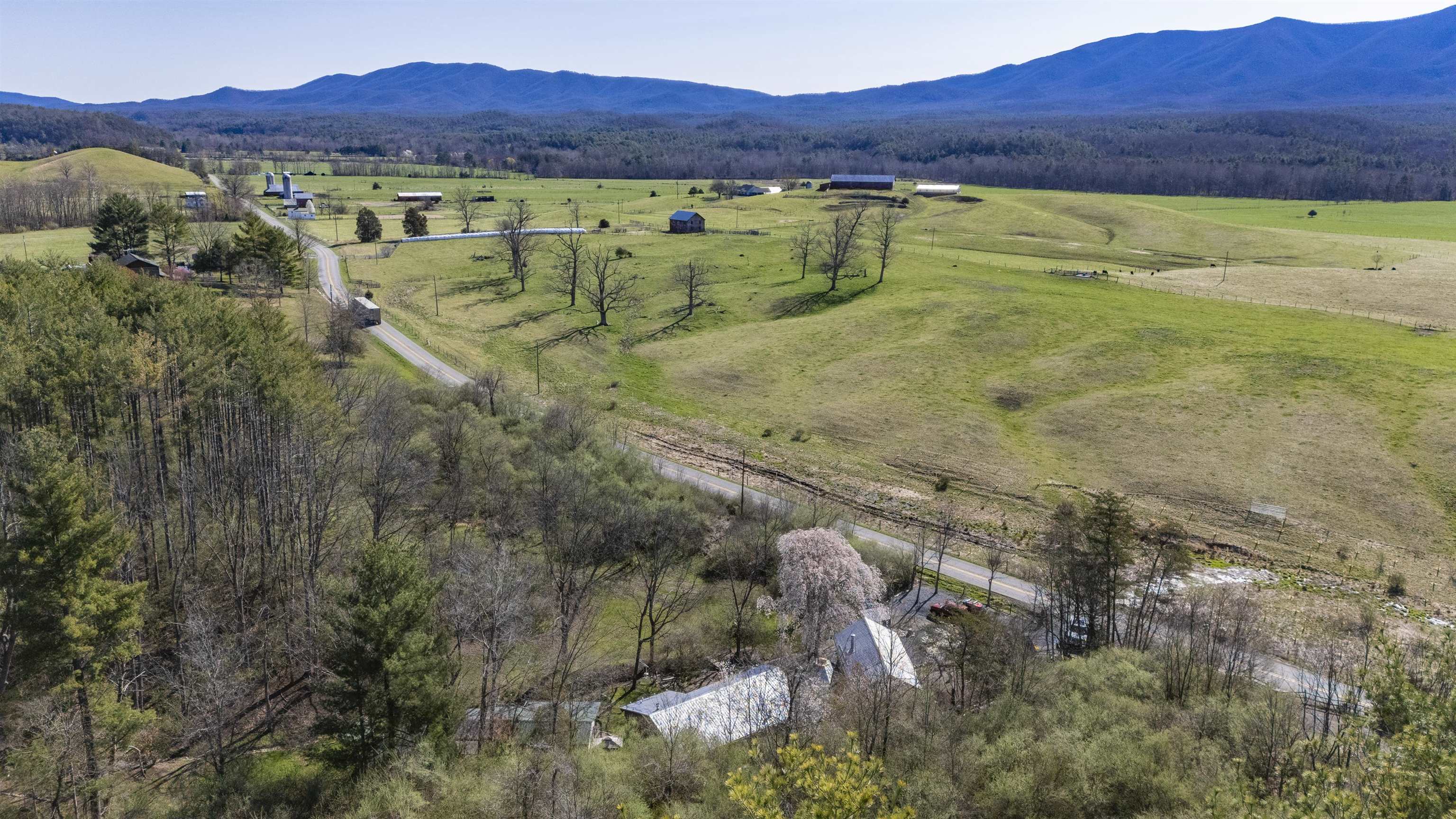 2665 DEERFIELD VALLEY RD