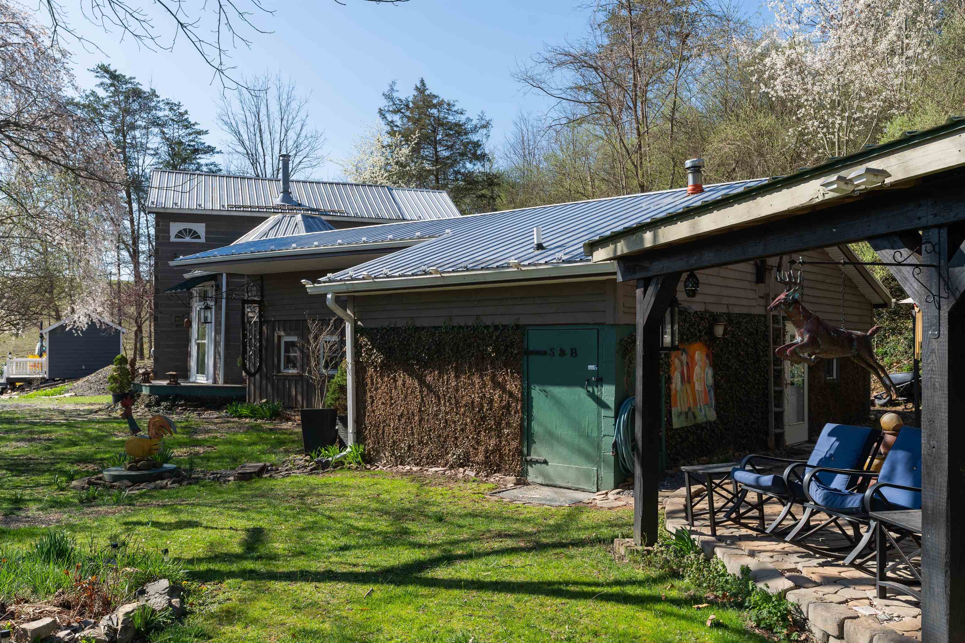 2665 DEERFIELD VALLEY RD