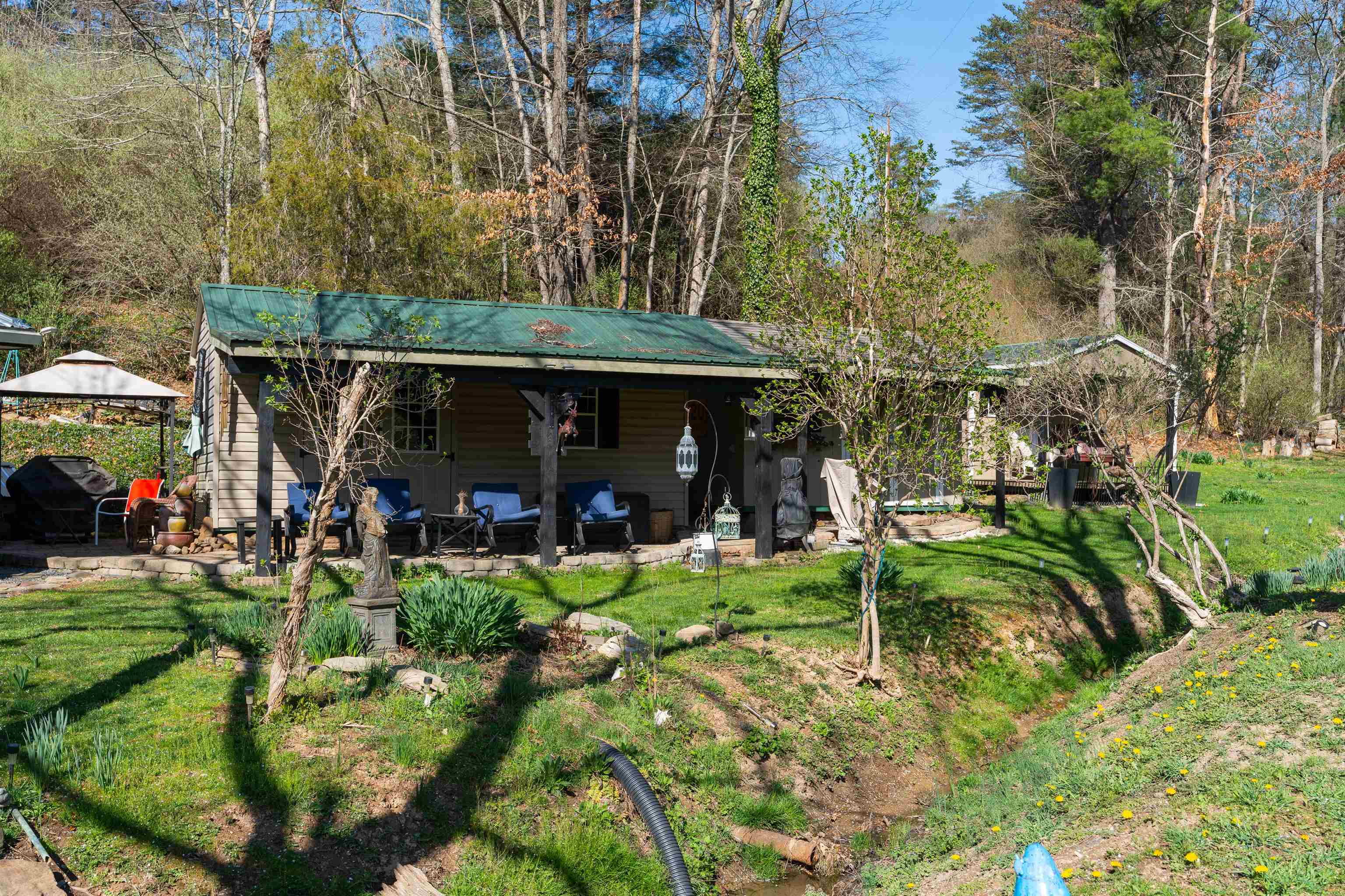 2665 DEERFIELD VALLEY RD