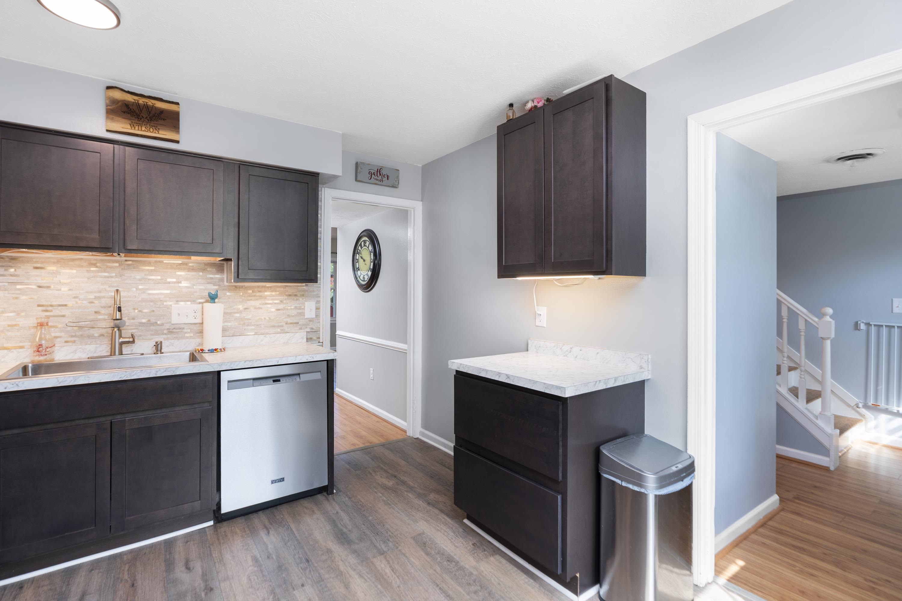 108 ESSEX DR