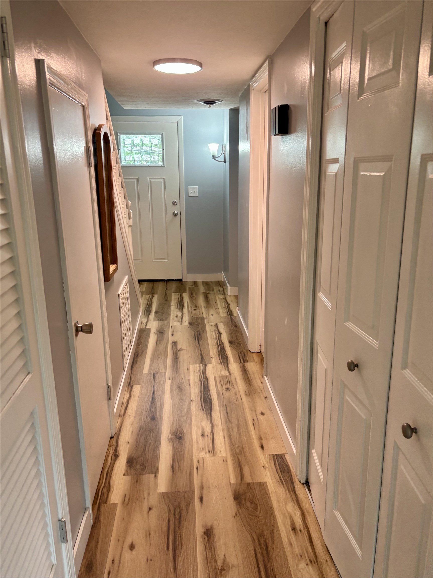 108 ESSEX DR