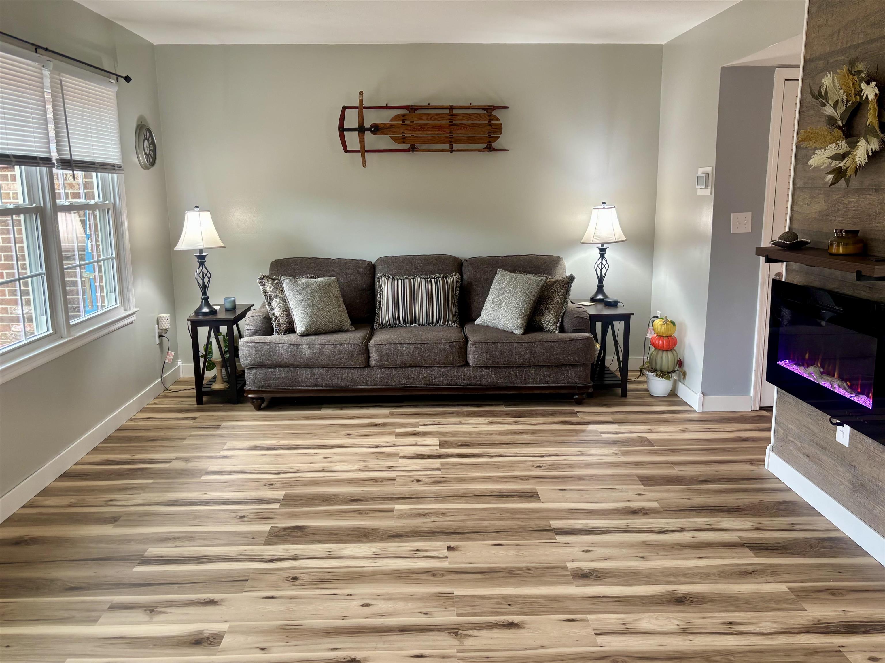 108 ESSEX DR