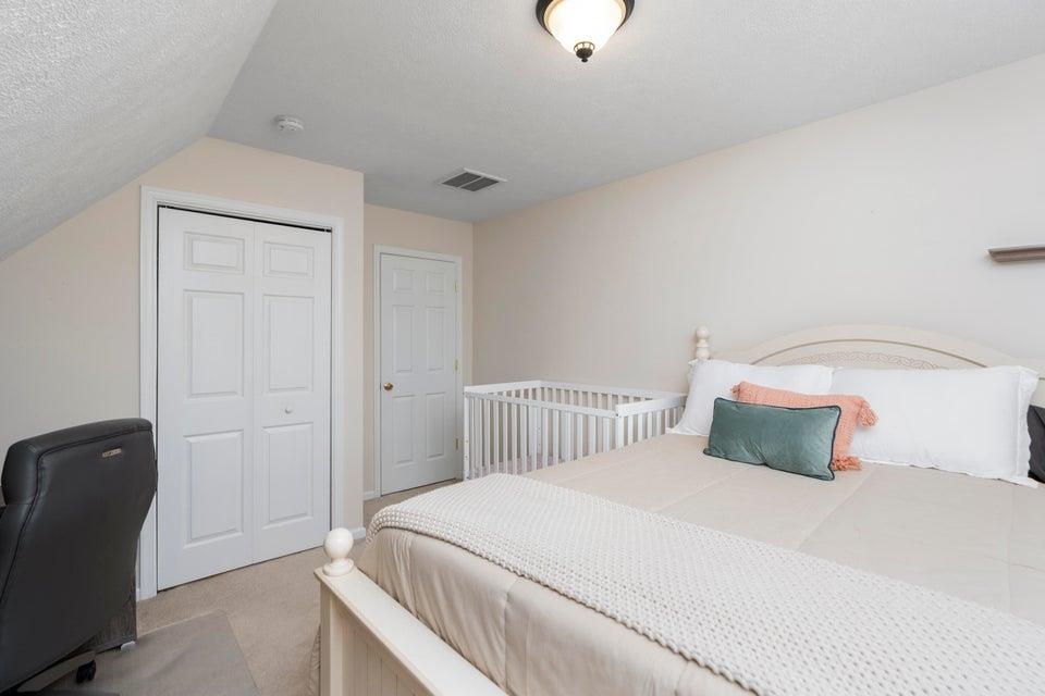 145 THOROUGHBRED CIR