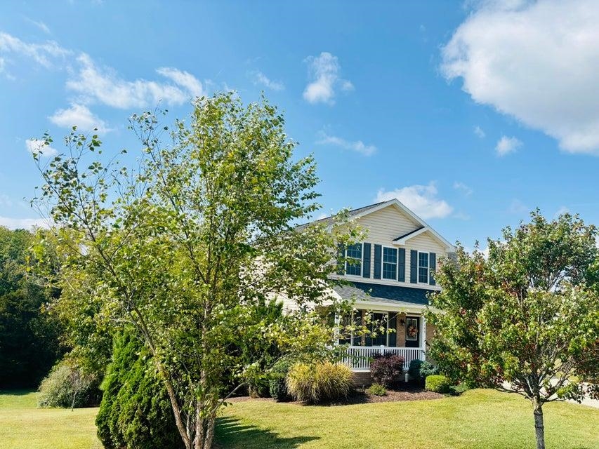 145 THOROUGHBRED CIR