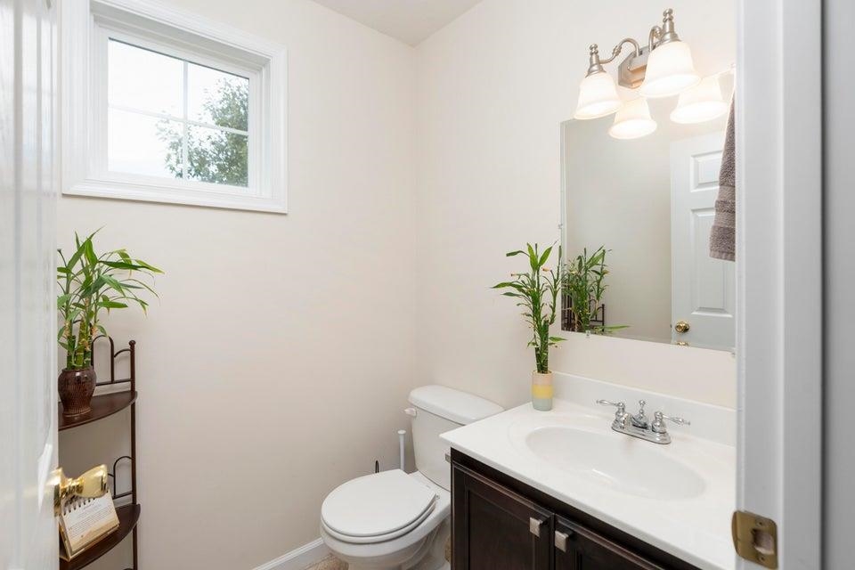 145 THOROUGHBRED CIR