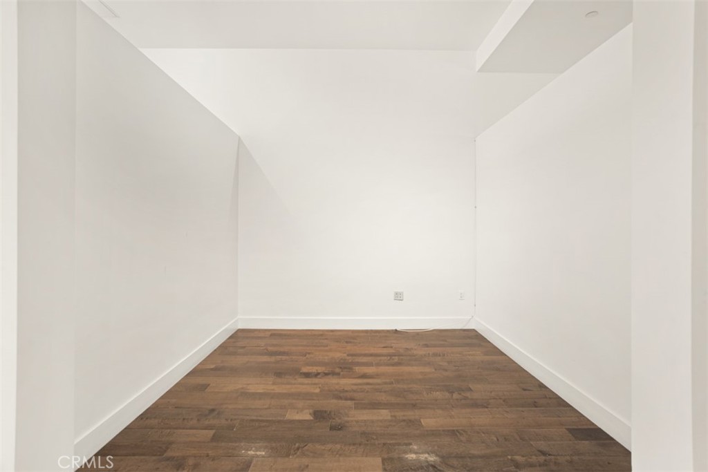 433 Pine Avenue 304