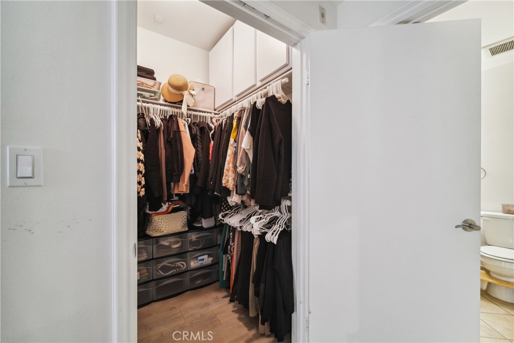 13951 Sherman Way 204