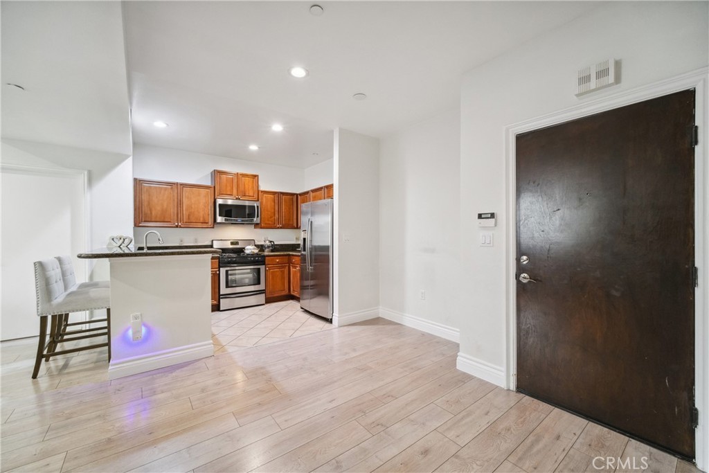 13951 Sherman Way 204
