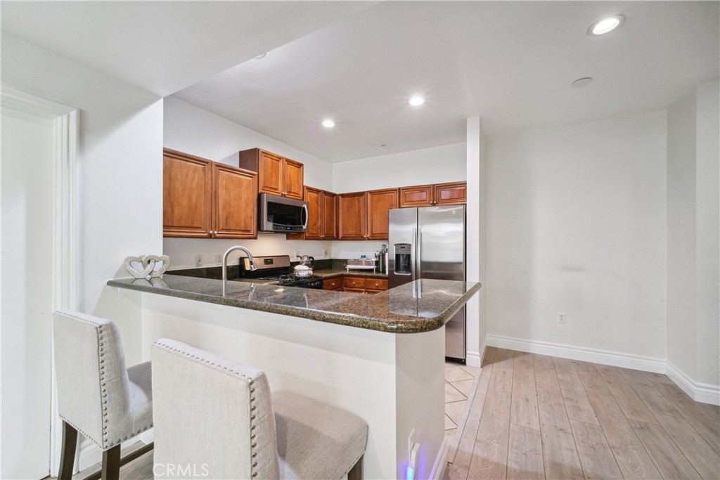 13951 Sherman Way 204