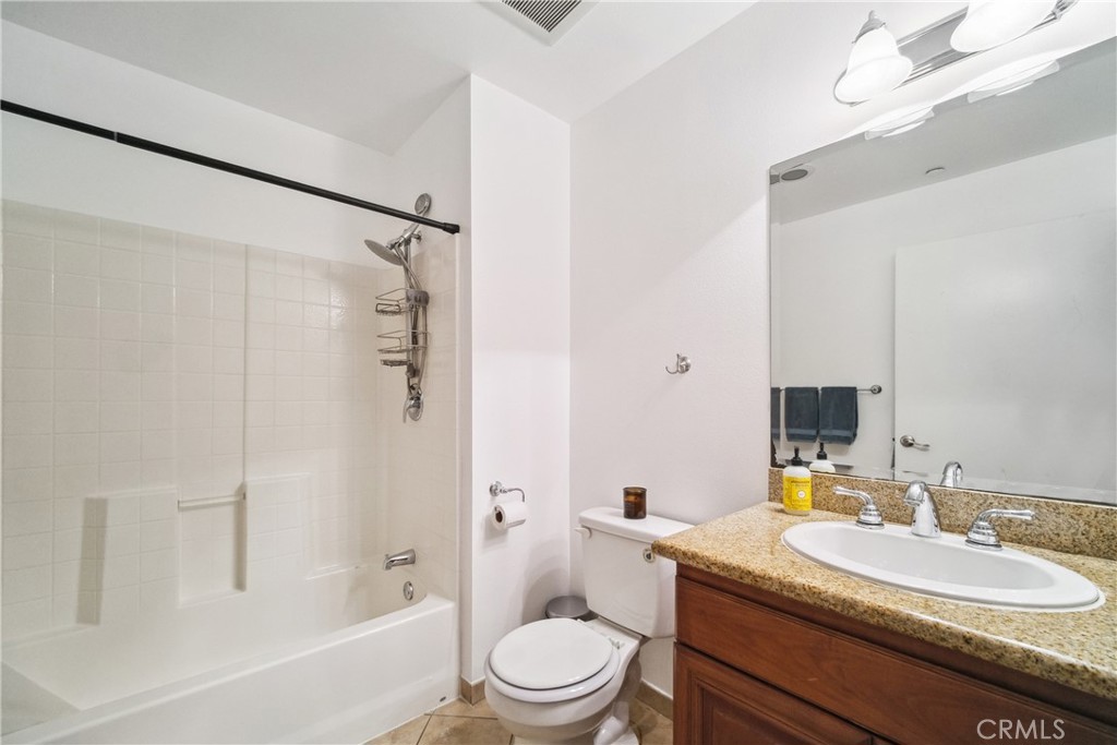 13951 Sherman Way 204