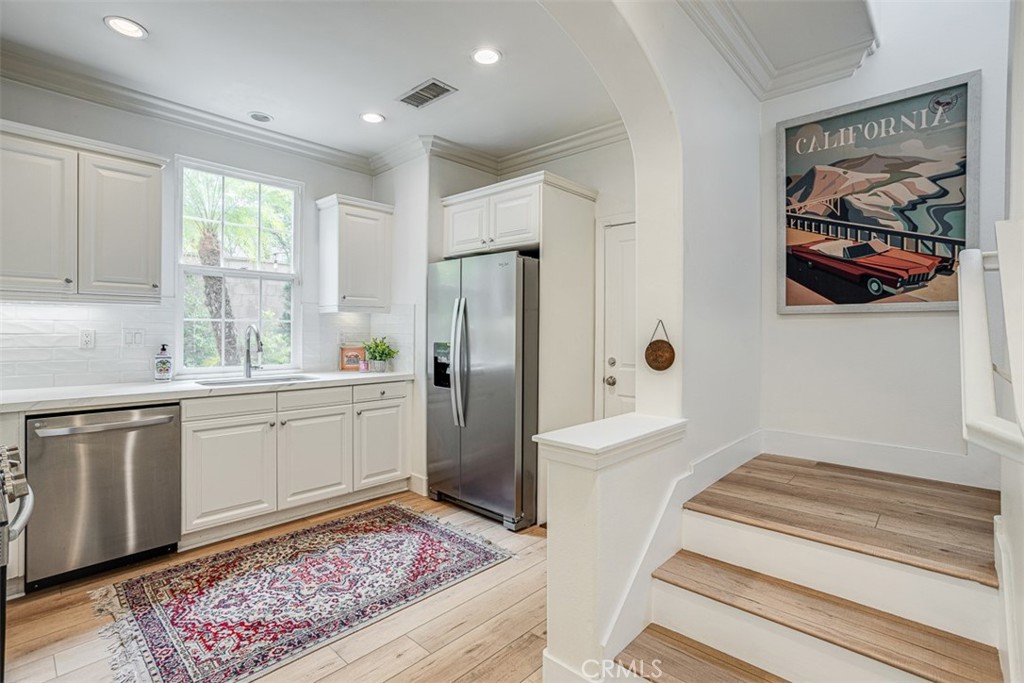 86 Canyoncrest