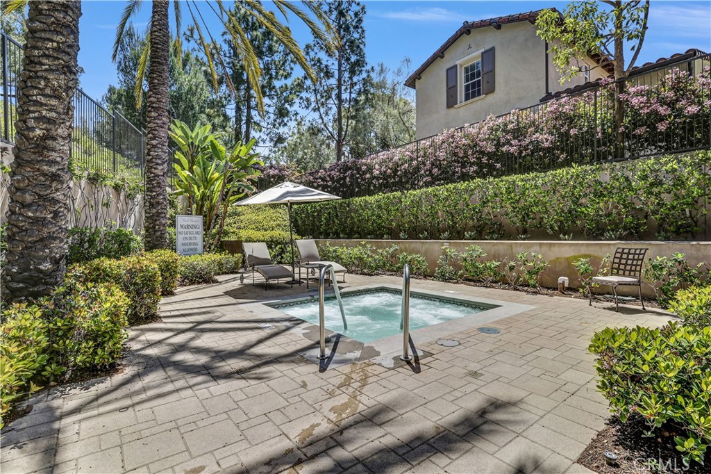 86 Canyoncrest