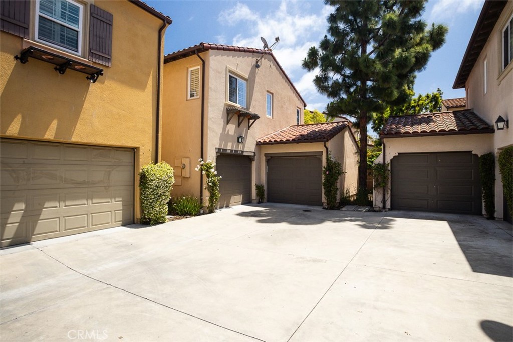 86 Canyoncrest