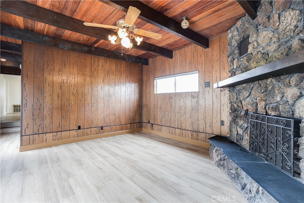 17610 Roseton Avenue