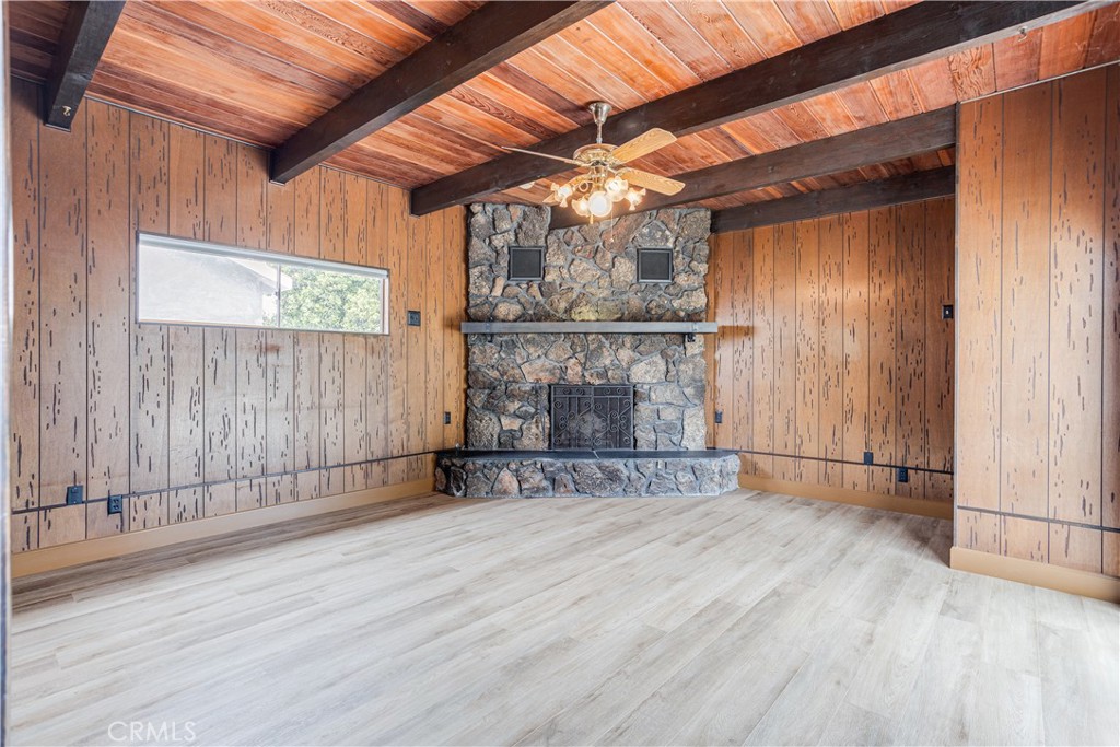 17610 Roseton Avenue