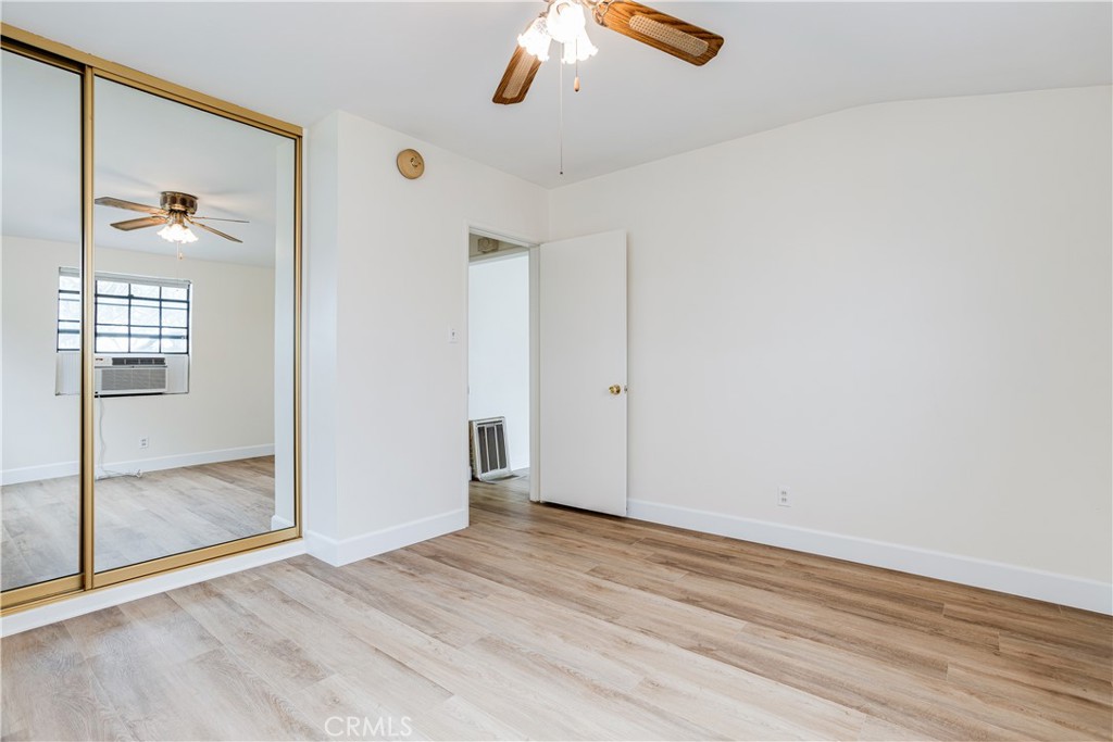 17610 Roseton Avenue